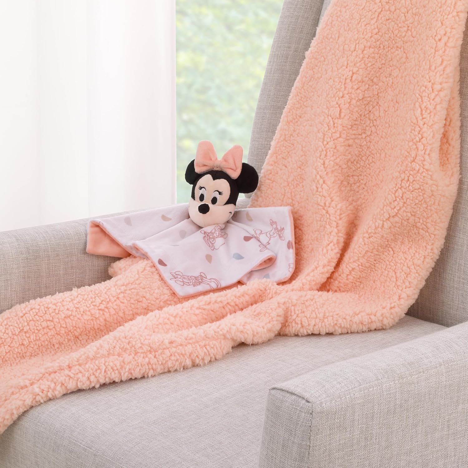 NoJo Disney Minnie Mouse White, Light Blue, and Peach Super Soft Security Baby Blanket with Plush Minnie Mouse Head