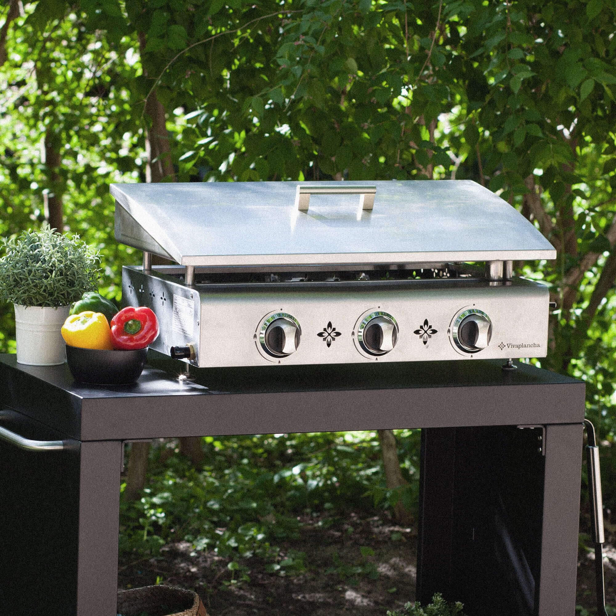Couvercle de Protection pour plancha 3 Feux Tout INOX : protège et Assure Une Bonne Protection de Votre plancha Évite Les Projections de matières Grasses à l'arrière Compatible