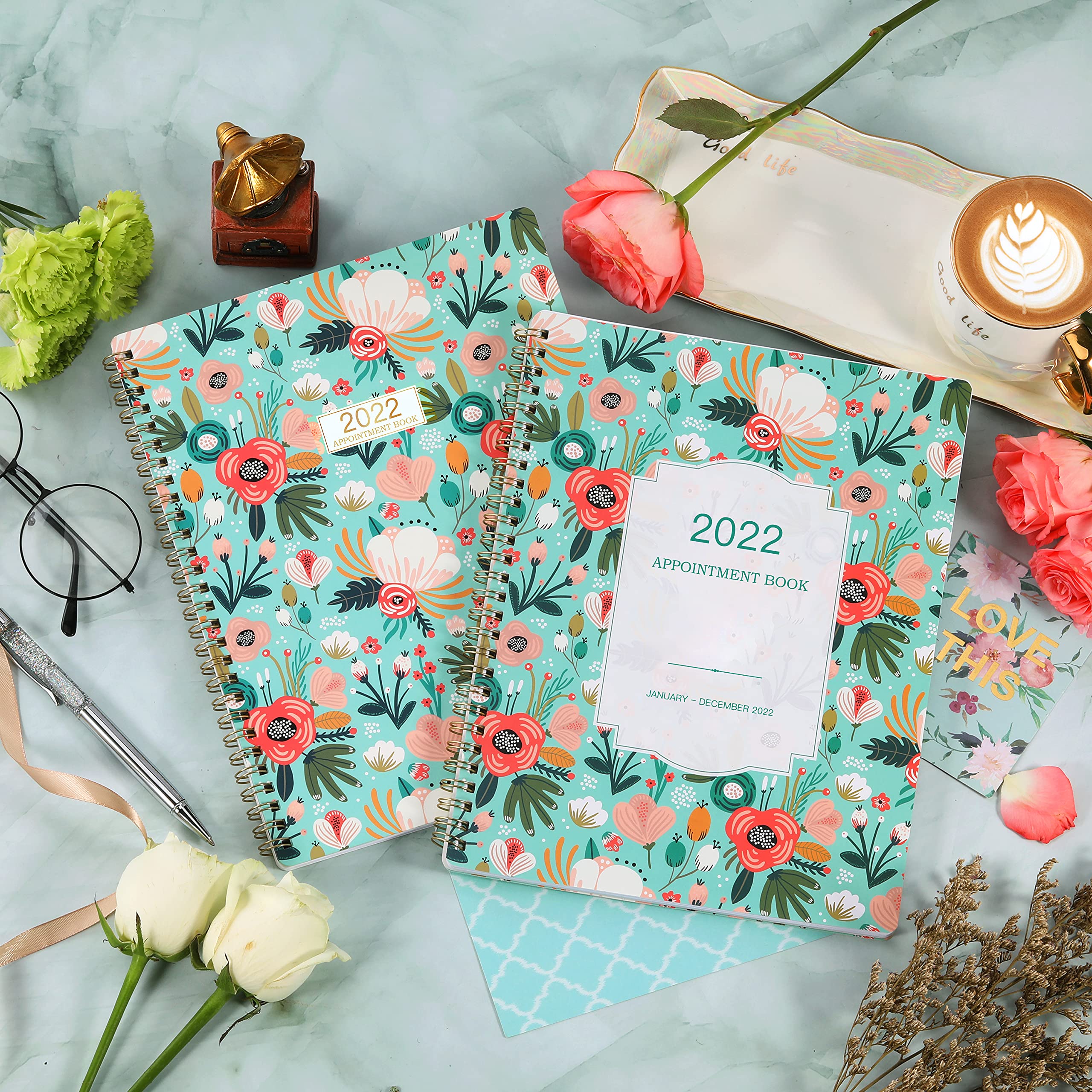 2022 Weekly Appointment Book/Planner 2022 Hourly Planner, 8" x 9.8