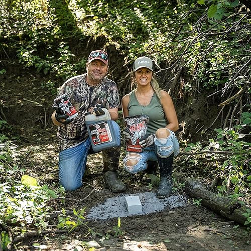 Miniatura 3 de Evolved HABITATS Deer Cane Black Magic Liquid Mineral Deer Attraactant - Rápido y fácil de usar durante todo el año, suplemento alimenticio mineral