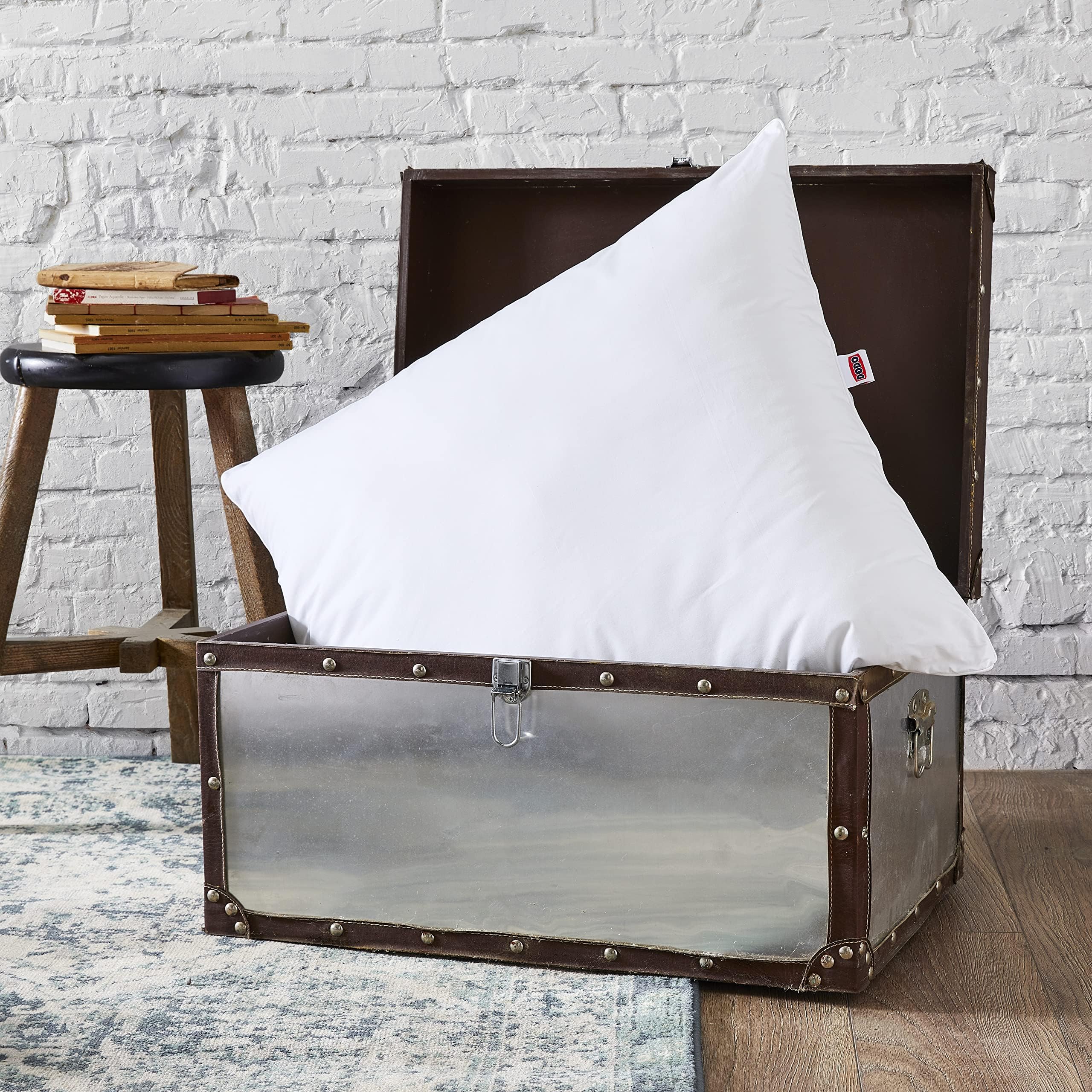 DODO - Lot de 2 Oreillers Anti-Acariens 60x60 cm - Confort Médium, Finition Bourdon - Enveloppe 100% Polyester - Garnissage Synthétique 100% Polyester Circul'Air - Lavable en Machine à 40°C