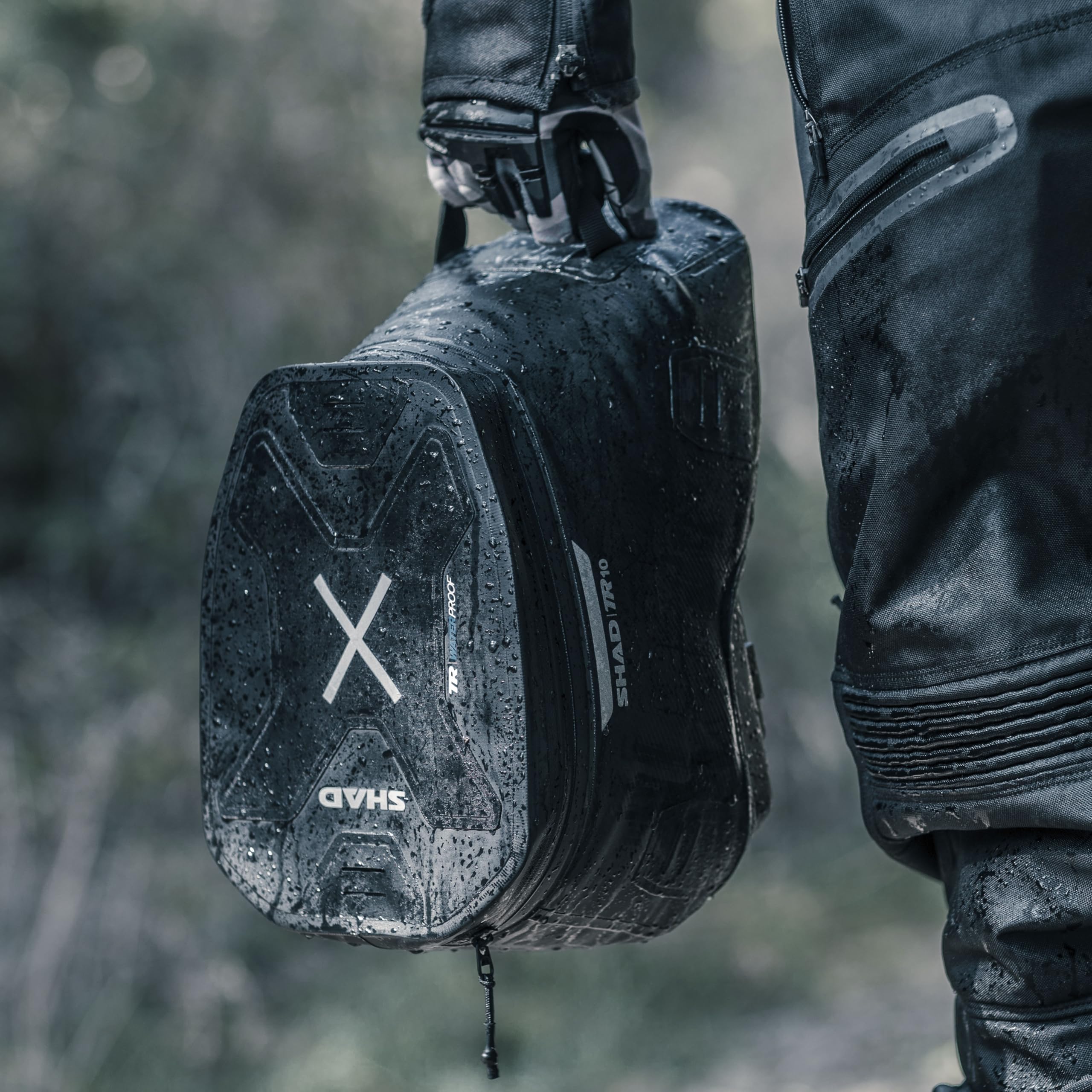SHAD TR10CL Waterproof Tank Bag Click System
