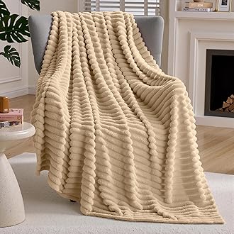 Joiedomi Brown Throw Blanket for Couch, Soft & Warm Brown Fleece Blankets Gifts for Women Mom, Cozy Cute Soft Throw 50x60 Inches