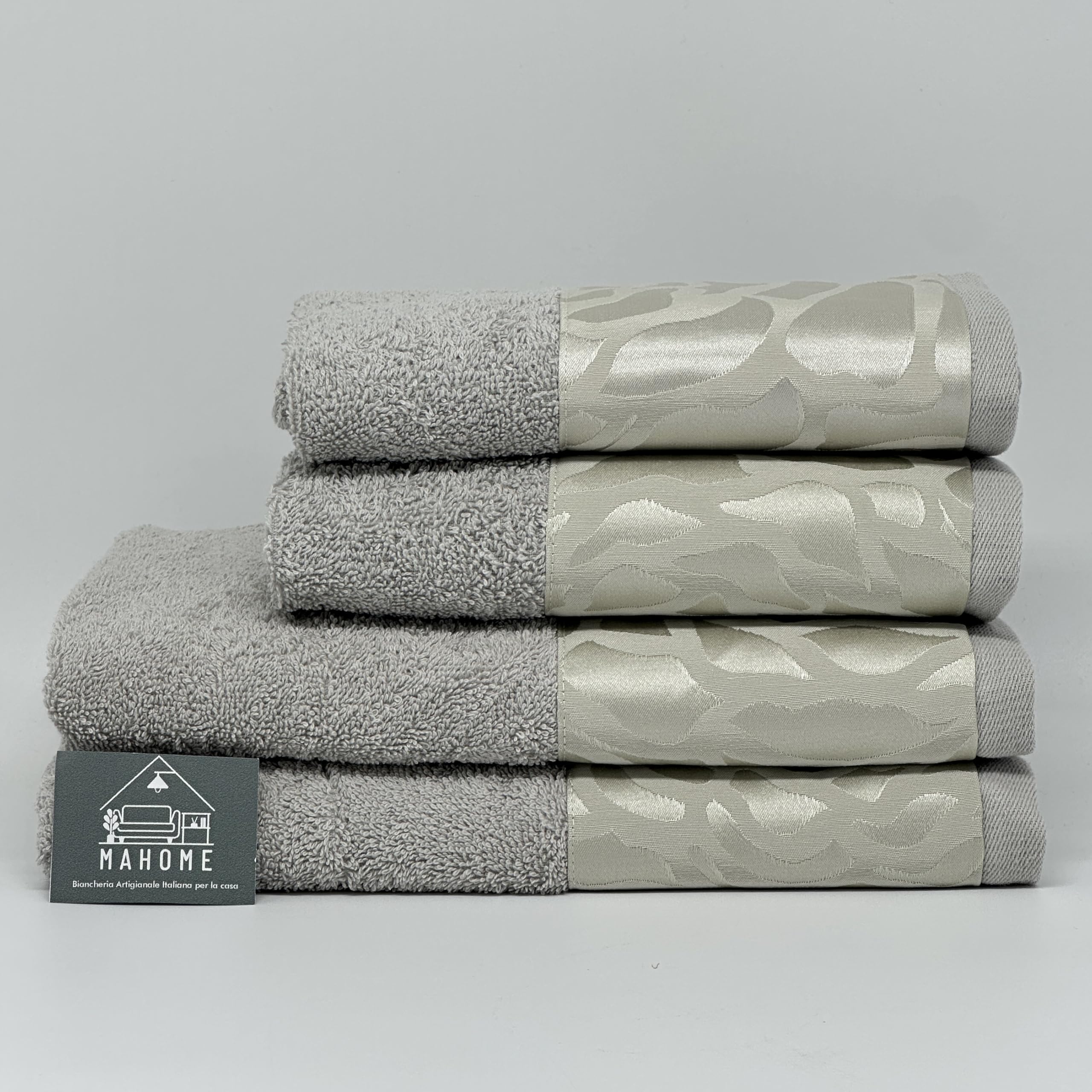 Mahome Set Asciugamani 4 Pezzi 450 Gr/m² 100% Cotone Italiano Artigianale con Balza in Jacquard | Set 2 Viso + 2 Ospite Morbidi Soffici Made in Italy (Dubai Grigio)