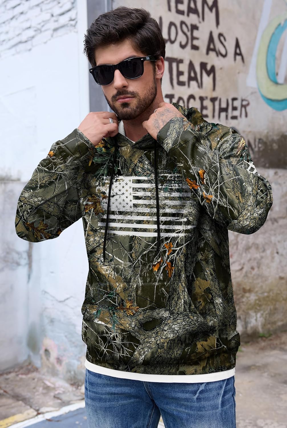 Mainfini Men's American Flag Camo Hoodie Fleece-Lined Patriotic Military Sweatshirt with Kangaroo Pocket (S-3XL) - Image 4