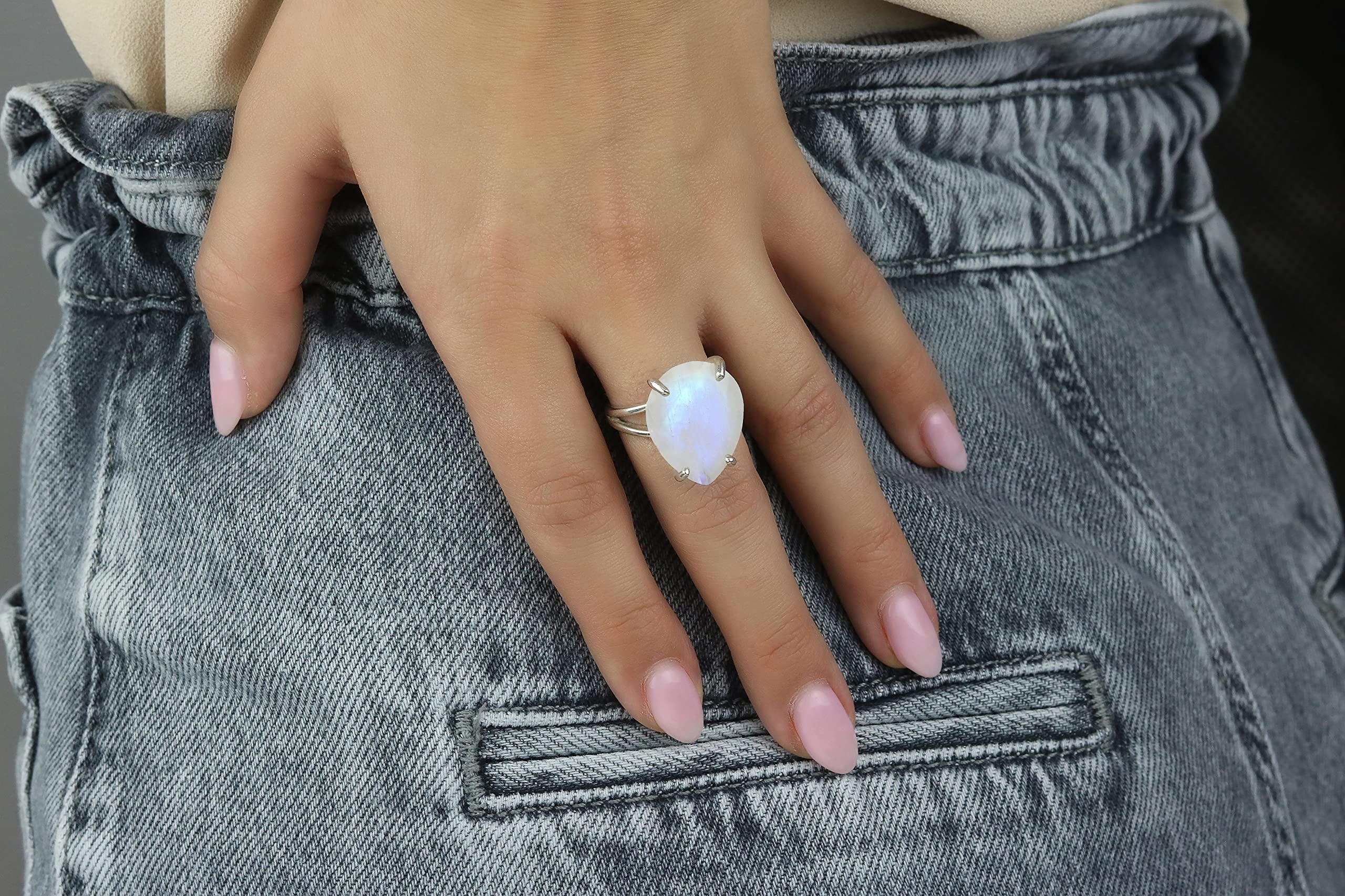 Anillo de Piedra Lunar de Color Cambiante en Plata de Ley 925 - Anillo de Piedra Lunar Moderno para Bodas, Cumpleaños y Eventos Informales