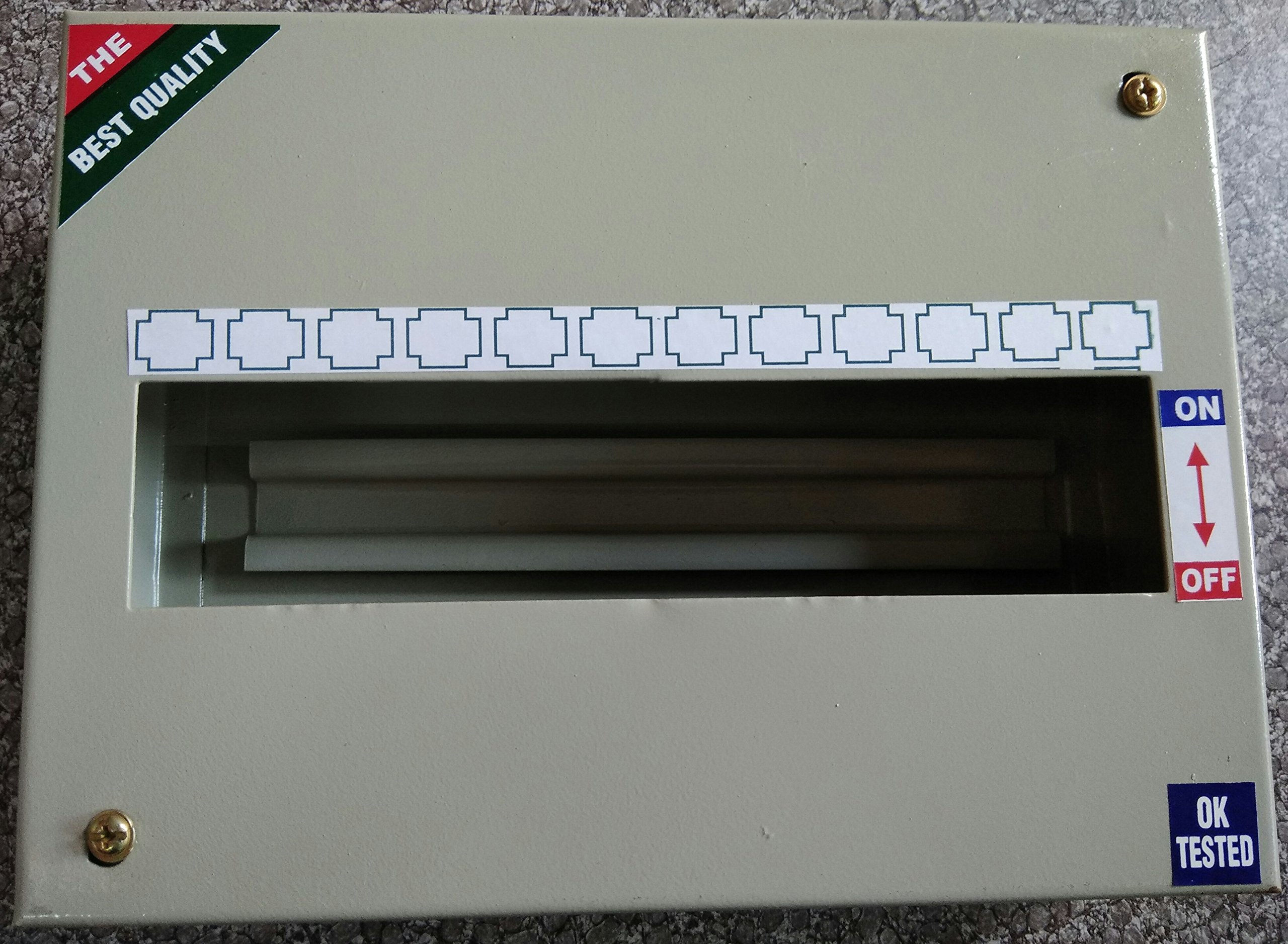 SBT roman MCB's Distribution Box with Single Door (12 Ways, Code: 119, SPN, Multicolour)