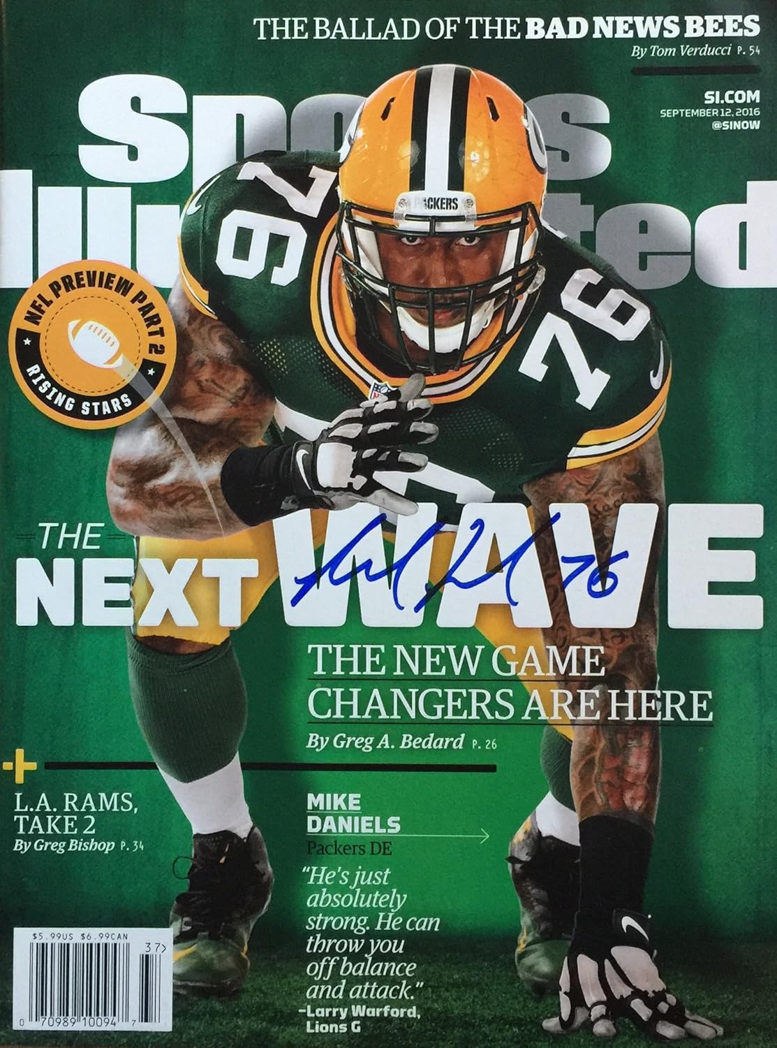 Mike Daniels GREEN BAY PACKERS autographed Sports Illustrated magazine 9/12/16 at Amazon