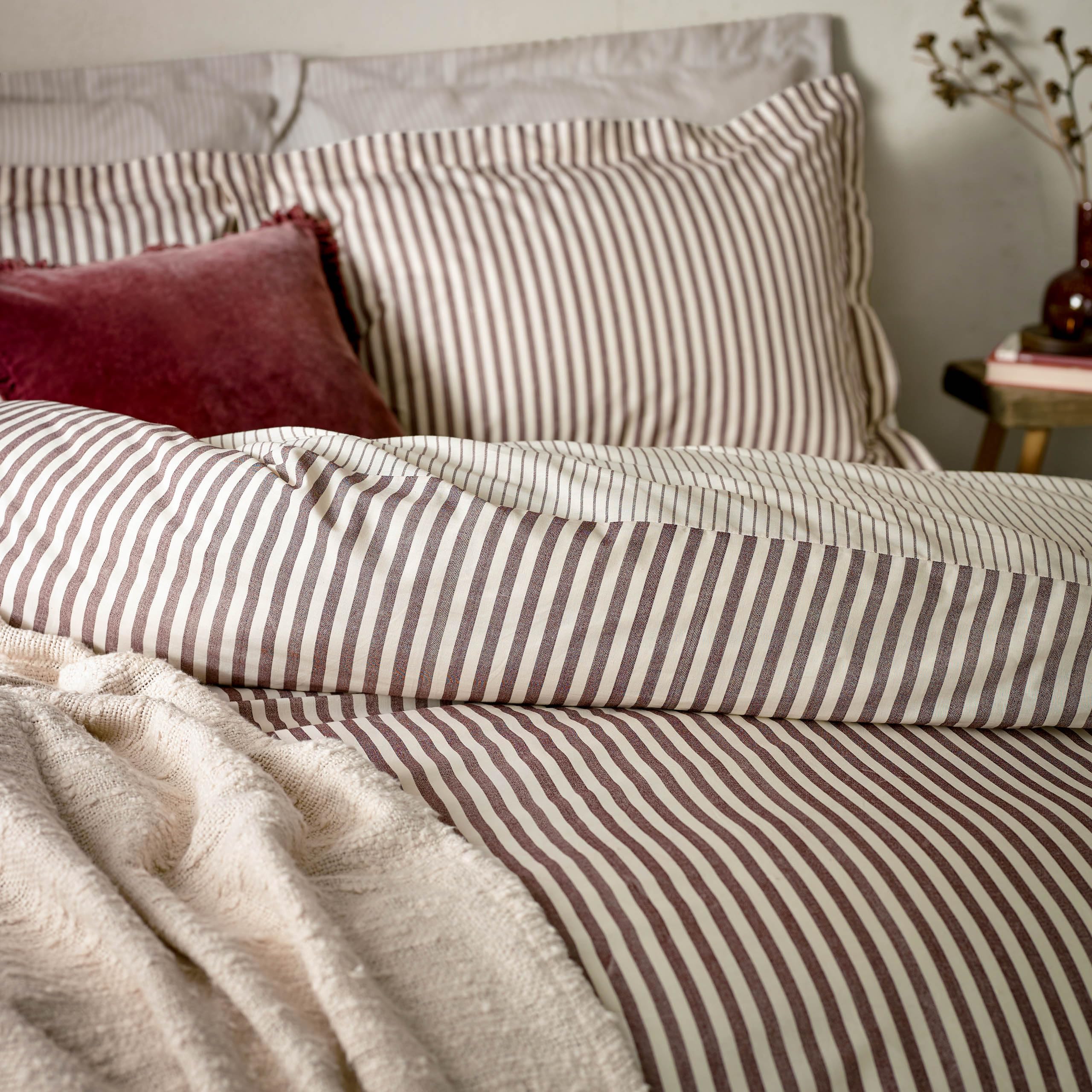 furn. Yard Hebden 100% Cotton Stripe Duvet Cover Set - Reversible Striped Bedding (Beetroot, King) - Image 2