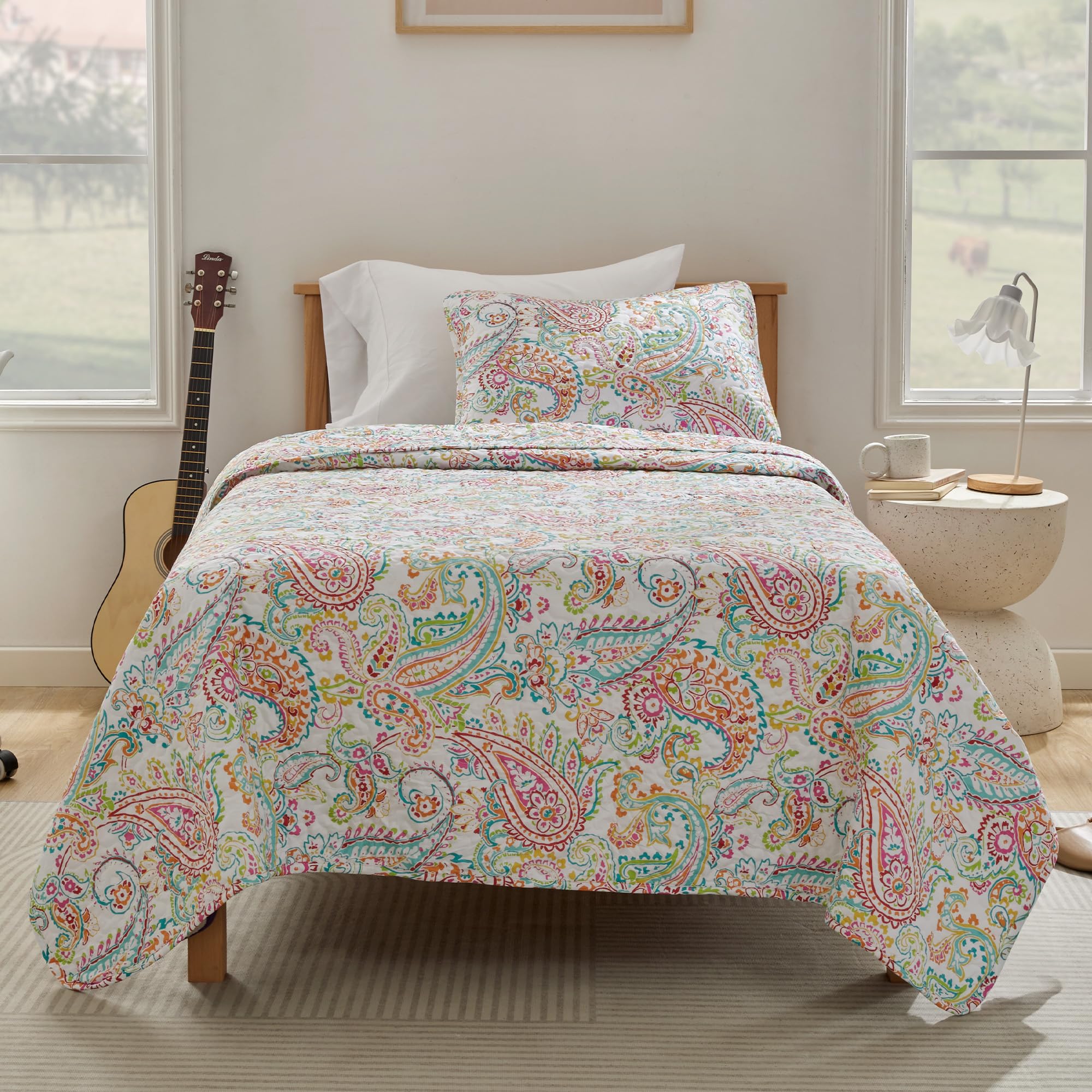 SLEEP ZONE Kids Twin Quilt Set 68x86 inch with 1 Pillow Sham - Reversible Cool Summer Quilt, Soft Lightweight Bedspread Coverlet Set for All Season (Paisley Pattern)