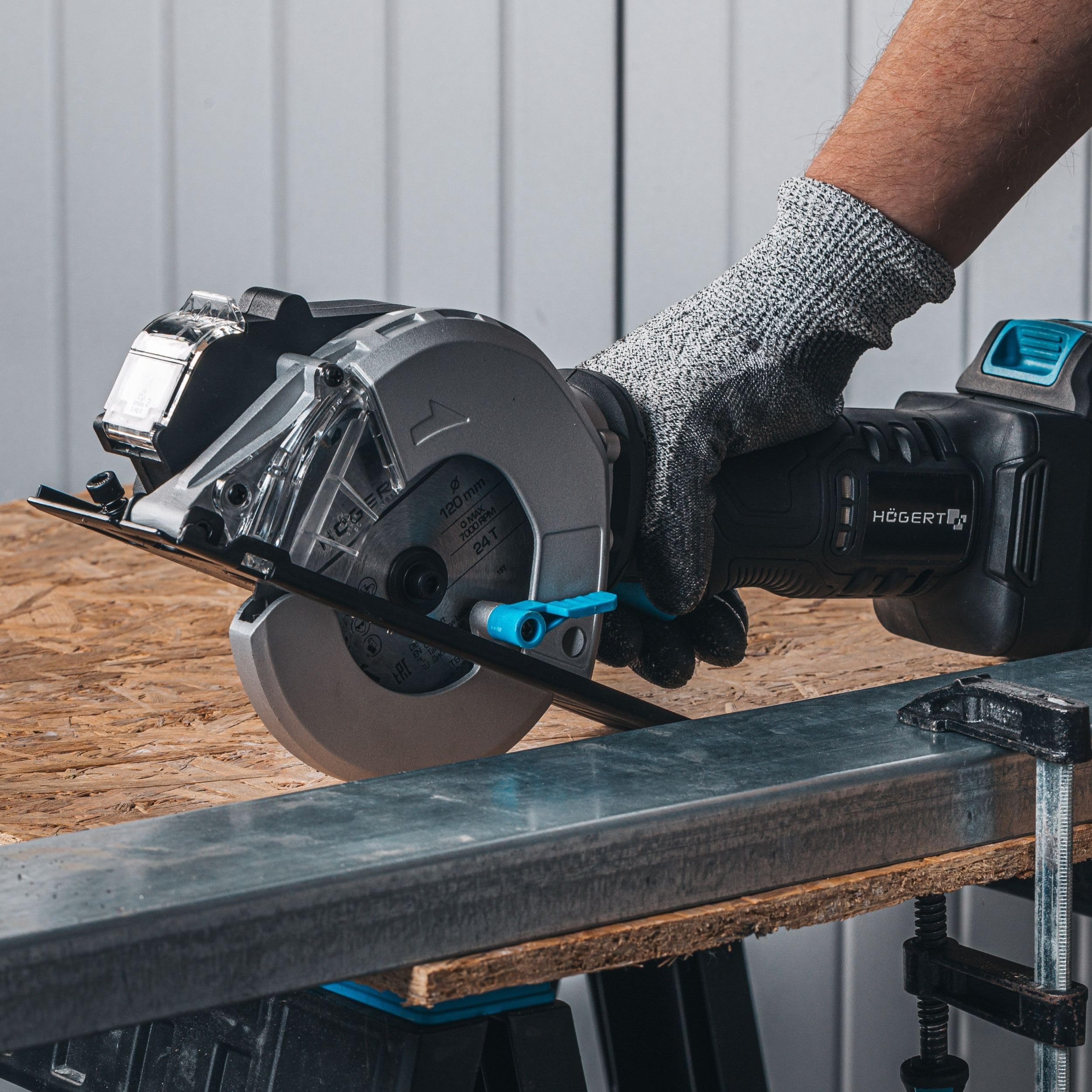 HÖGERT TECHNIK - bezszczotkowa akumulatorowa ręczna piła tarczowa 18 V mini piła tarczowa do metalu 120 mm 41,5 mm głębokość cięcia 4000 obr./min kompaktowa lekka aluminiowa osłona prowadnica