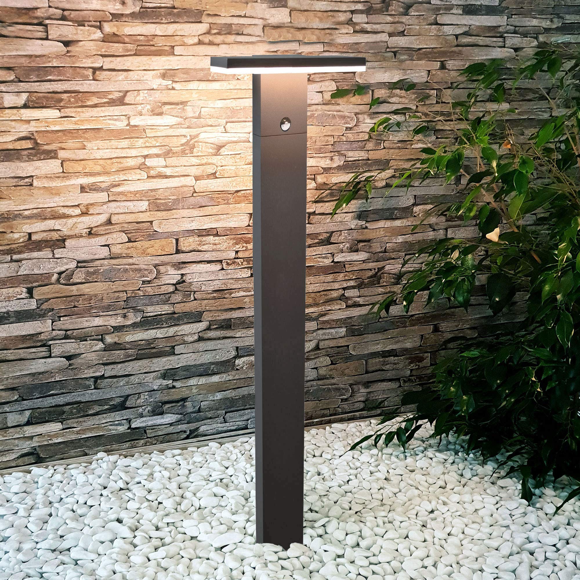 max K O M F O R T LED Standleuchte mit Bewegungsmelder Pollerleuchte Wegeleuchte 10W - 78cm hoch - warmweiß - Anthrazit 17504-800 (Pollerleuchte schwarz mit Bewegungsmelder)