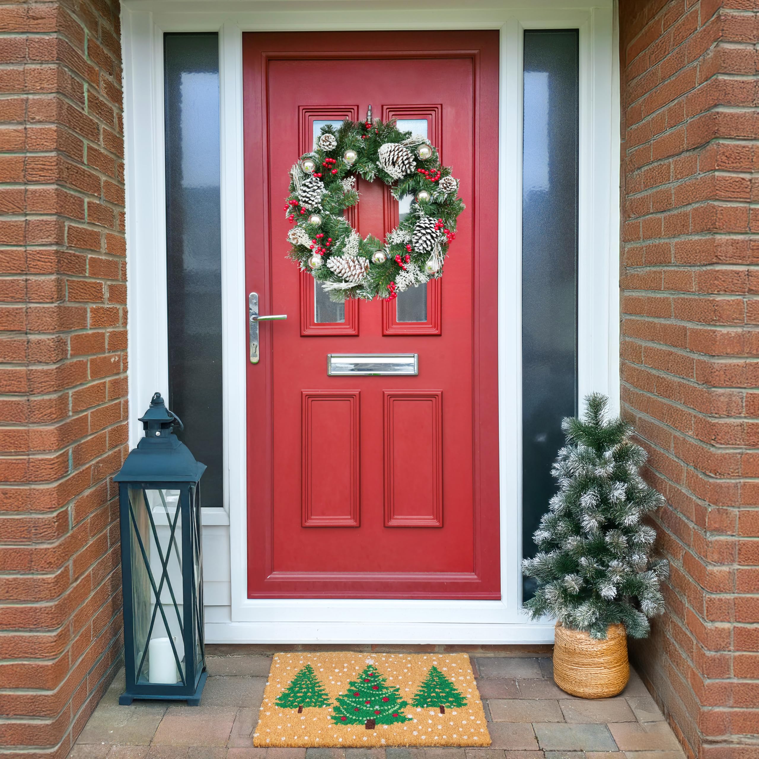 Marco Paul - Corona de Navidad para puerta de 50 cm con piñas, bayas y bolas, decoración de puerta de Navidad con polvo de nieve, adornos de Navidad colgantes de lujo para oficina o hogar, accesorios