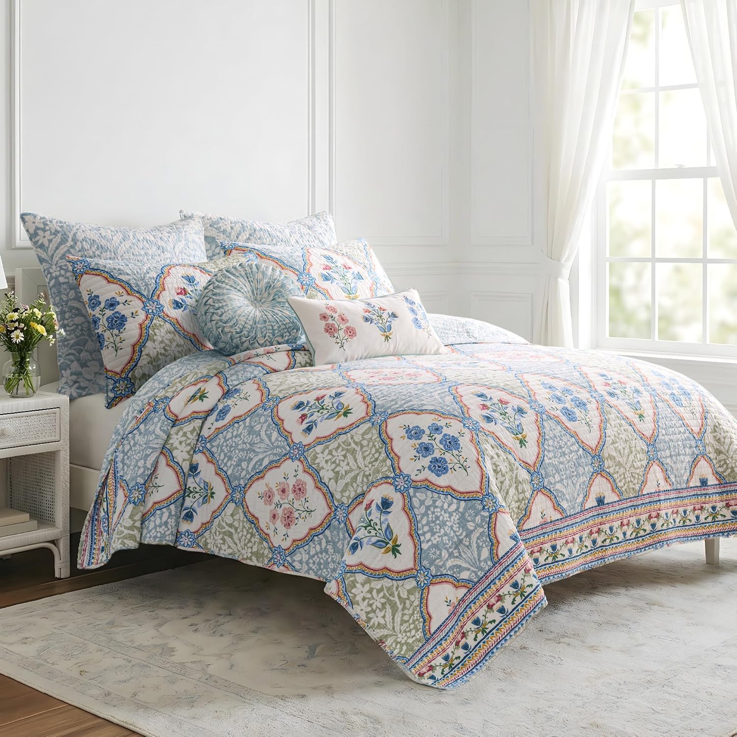 Levtex Home - Zoey Quilt - Full/Queen - Floral - Blue Yellow Green Pink White - Quilt (88x92in.) - Reversible - Cotton