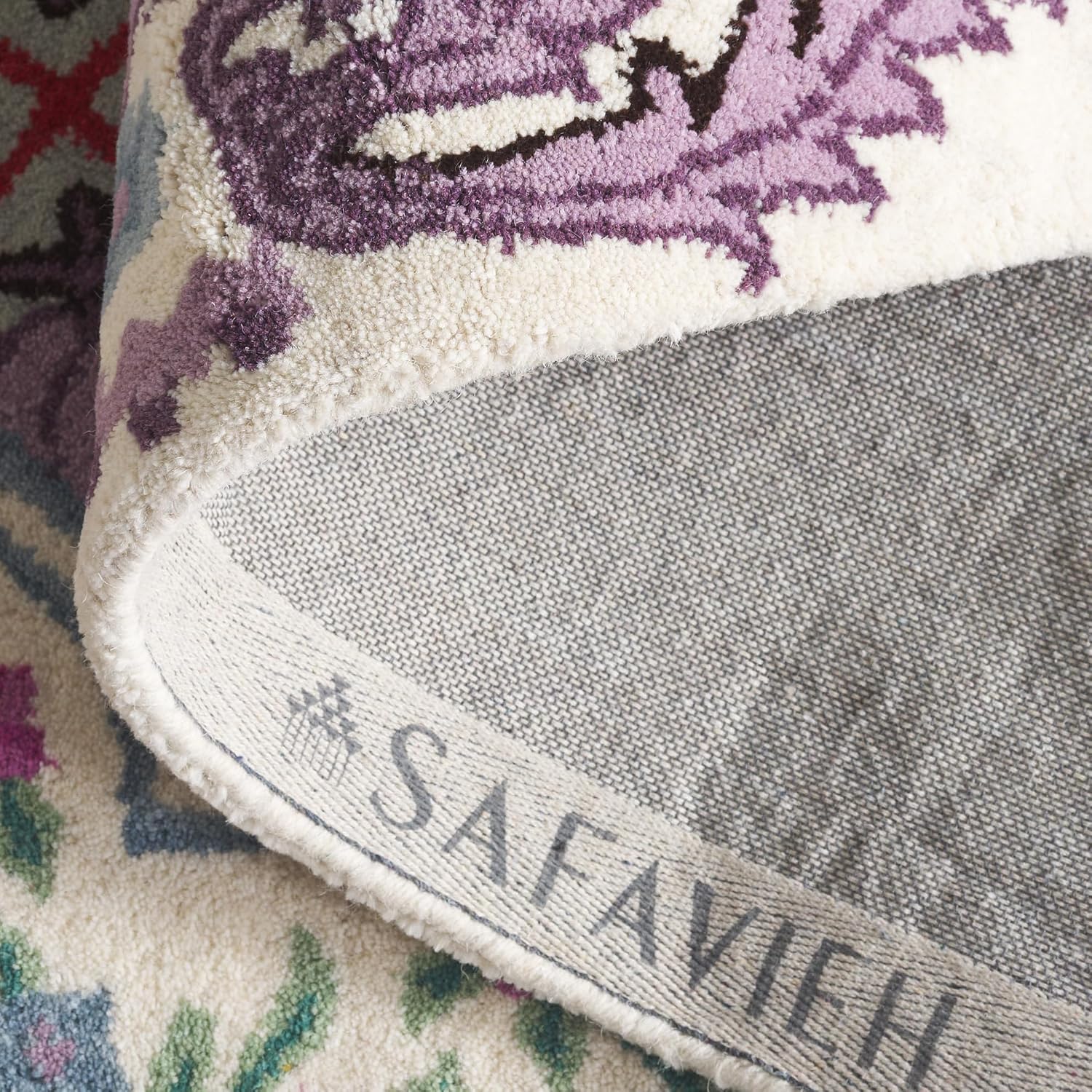 SAFAVIEH Bellagio Collection Accent Rug - 2' x 3', Ivory, Handmade Medallion Wool, Ideal for High Traffic Areas in Entryway, Living Room, Bedroom (BLG535B)