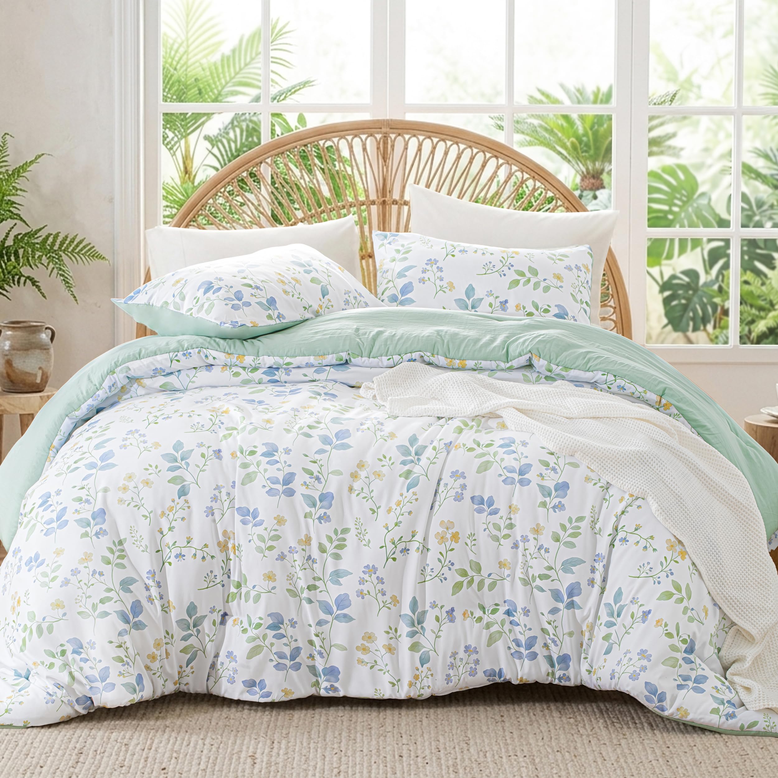 Exclusivo Mezcla 7.5 Tog Floral Queen Size Coverless Duvet Set, 3 Pieces
