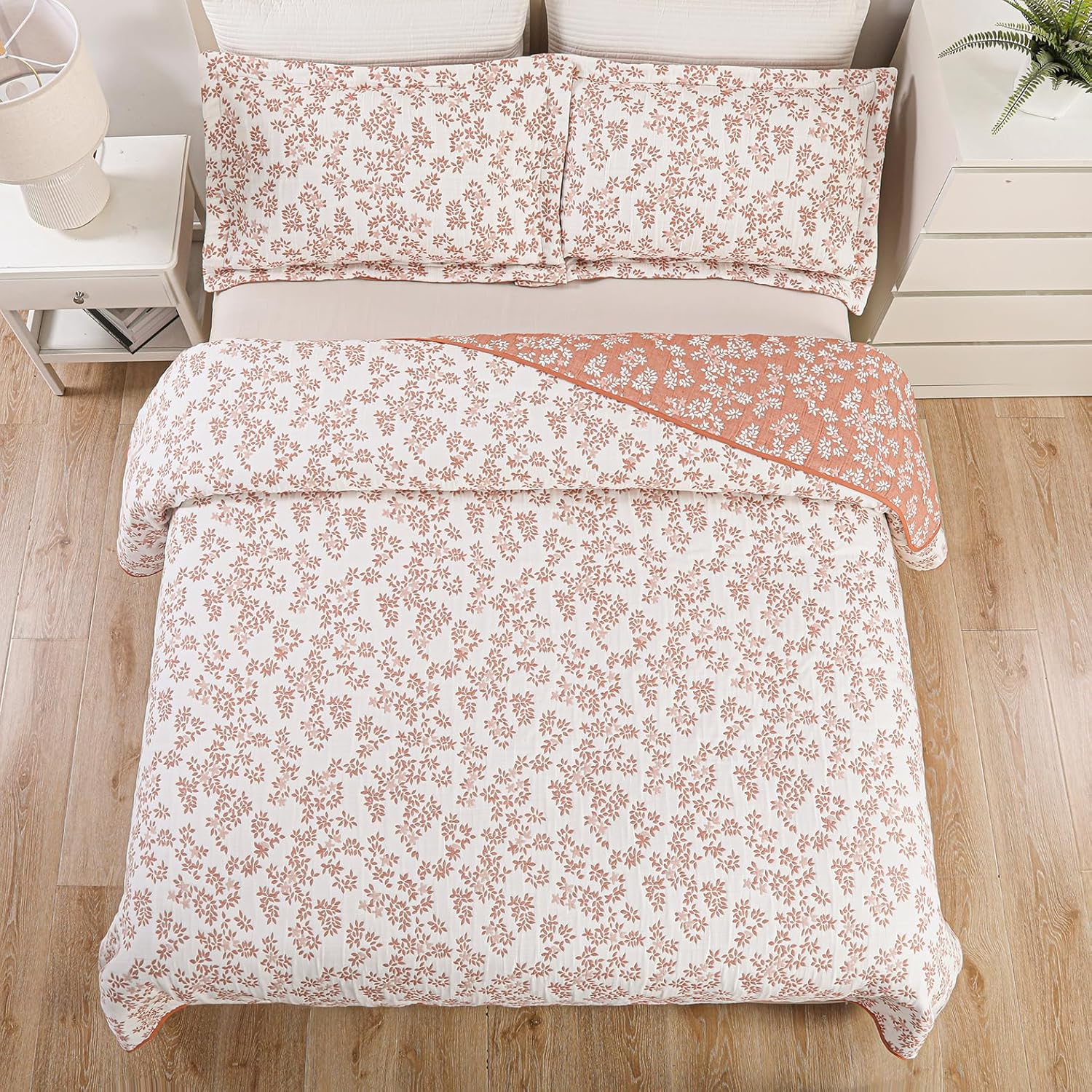Marina Decoration Jacquard Embroidered Stitching Coverlet Bedspread Ultra Soft Bedding Solid 3 Piece Summer Quilt Set with 2 Quilted Shams, Pink Floral King Size