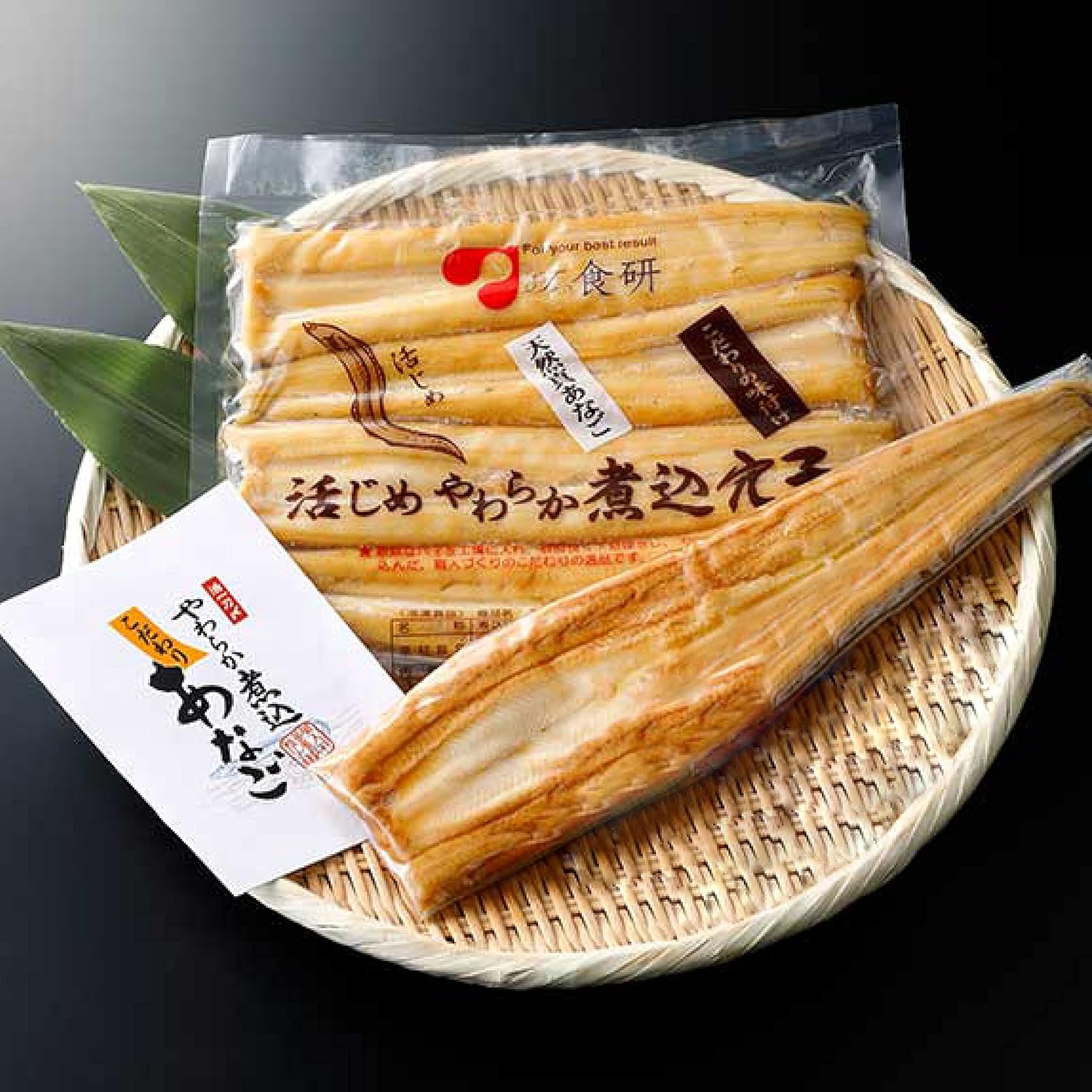 炙り活〆煮穴子の一本握り