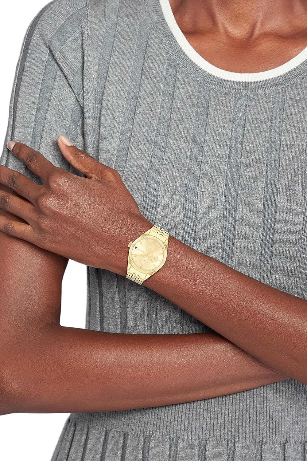 Tommy Hilfiger Orologio Analogico Multifunzione al Quarzo da Donna con Cinturino in Acciaio Inossidabile o Pelle Tommy Hilfiger Orologio Analogico Multifunzione al Quarzo da Donna con Cinturino in Acciaio Inossidabile o Pelle