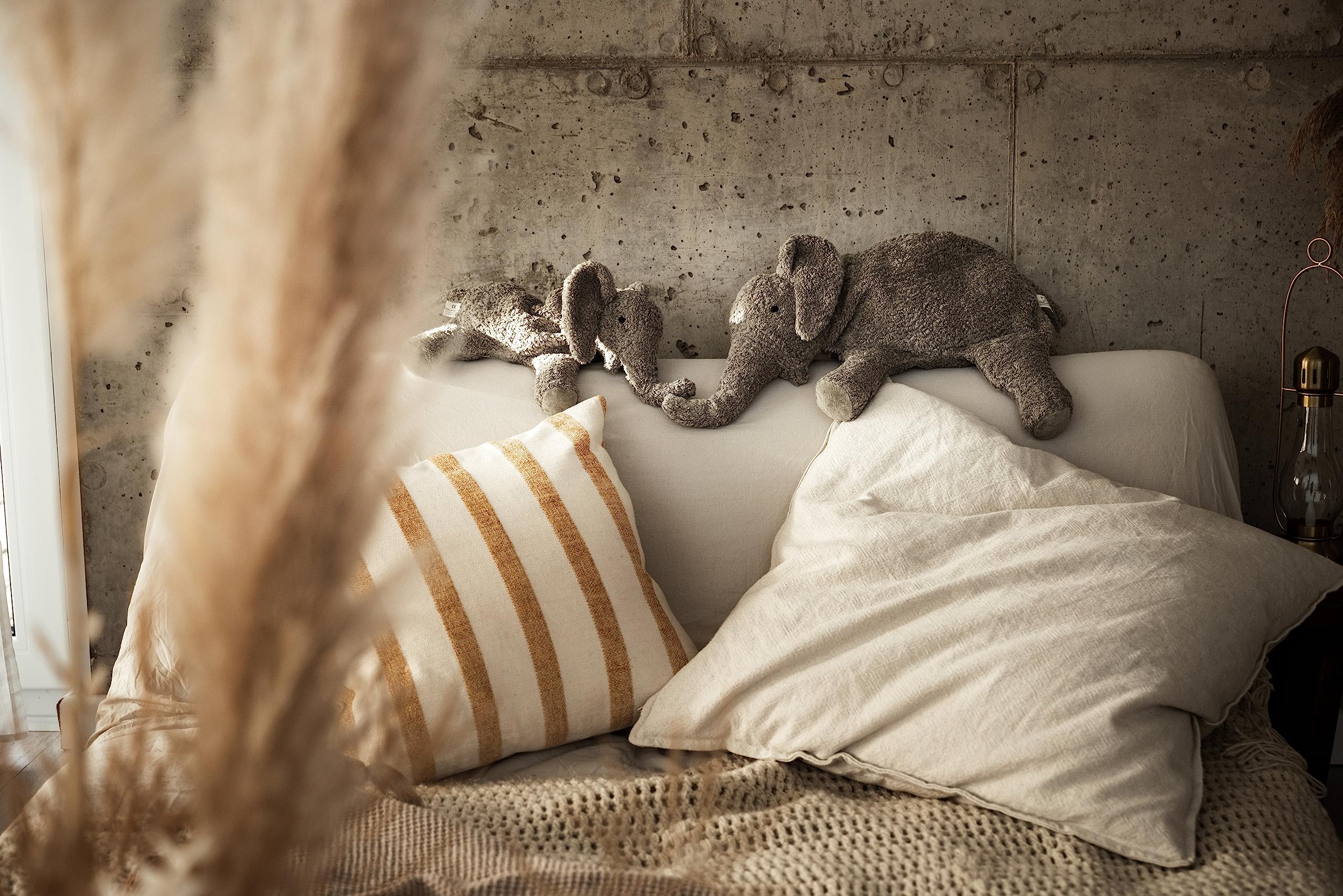 Kleiner SENGER NATURWELT Kuscheltier-Elefant, Grau I Kuscheliger Begleiter, geeignet ab 3 Monaten I GOTS-zertifiziertes Plüschtier mit herausnehmbarem Wärmekissen