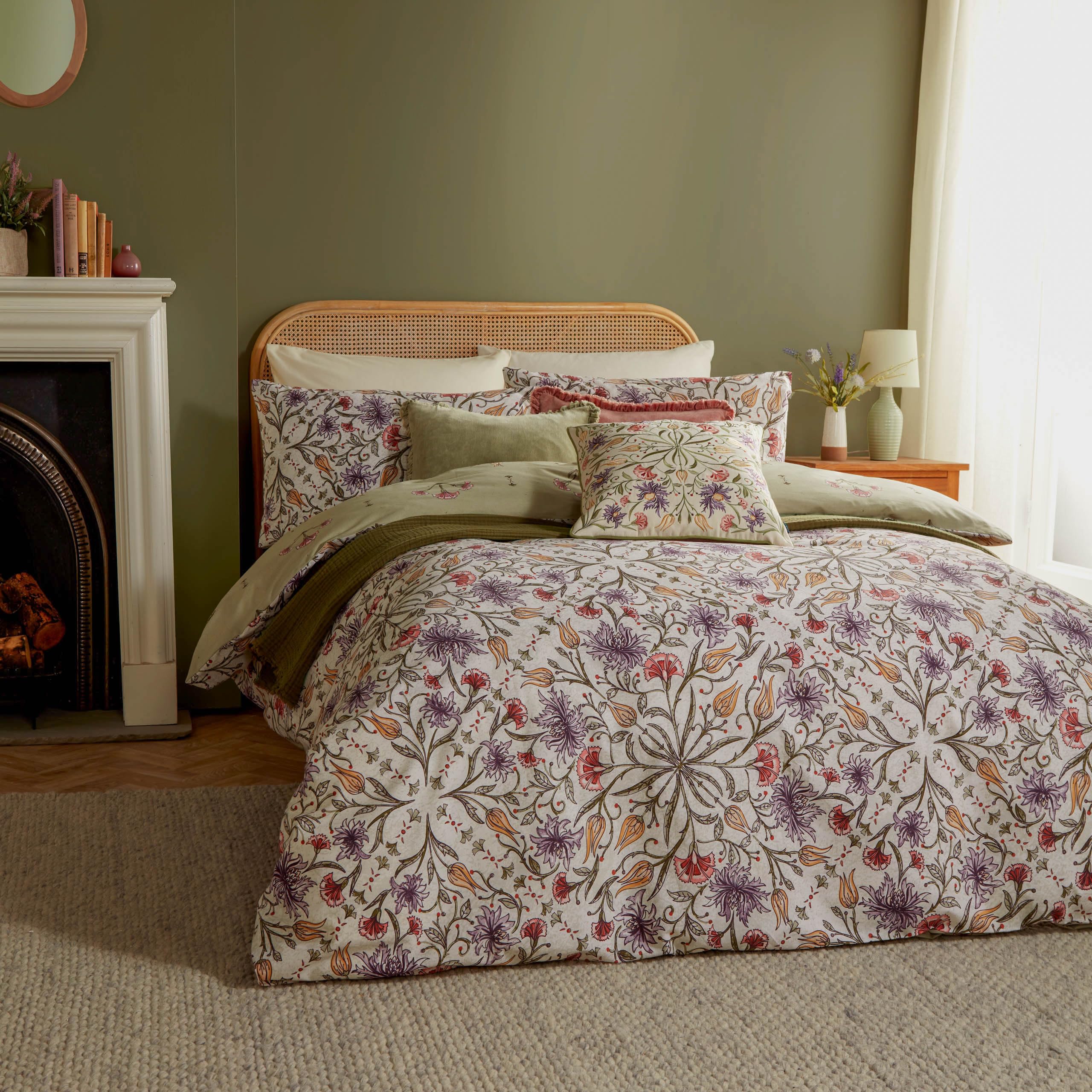 furn. Wylder Nature Tilda Floral Cotton Rich Duvet Cover Set, Multicolour, King (U.K. Standard)