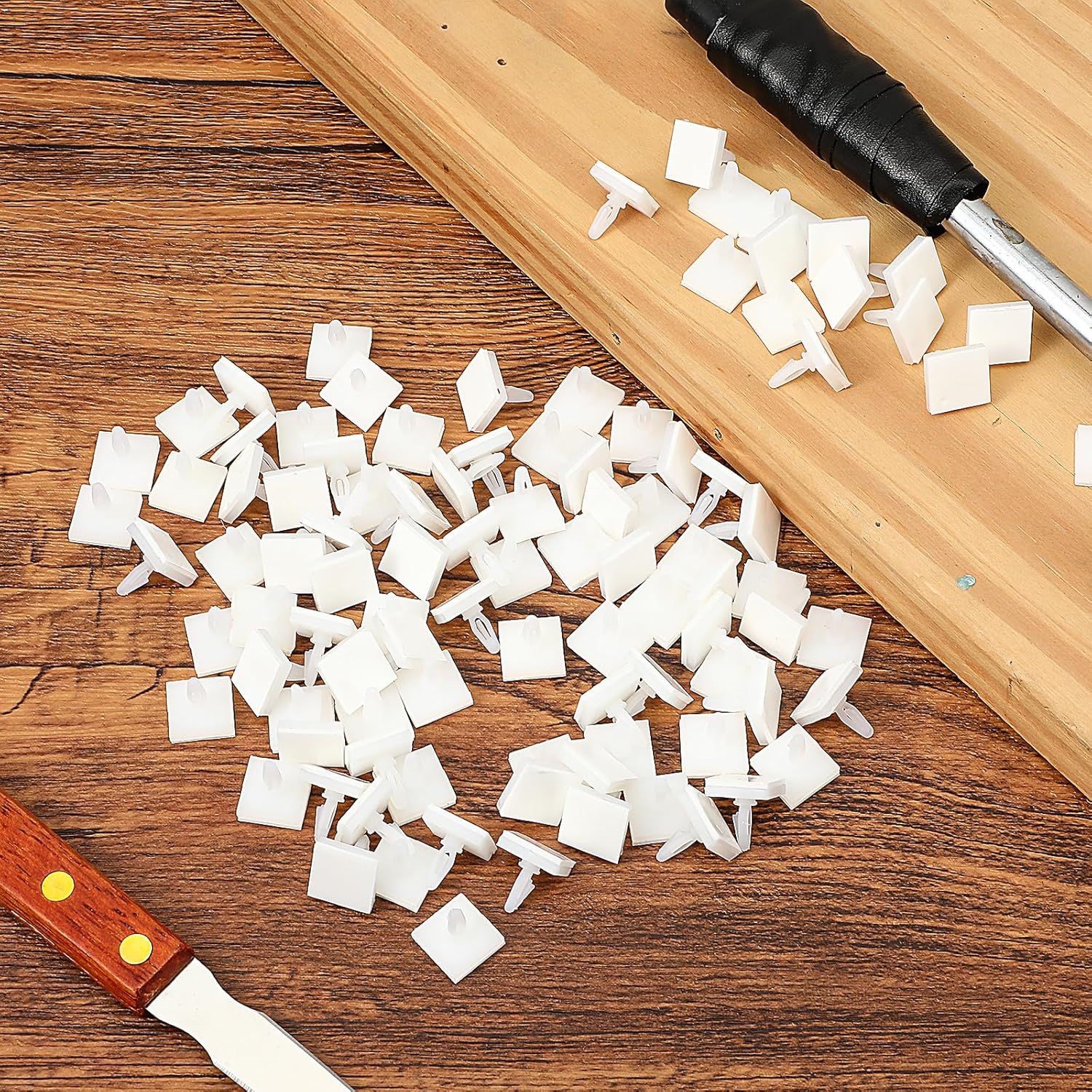 Sticky PCB Circuit Board Standoffs, 100Pcs Adhesive Spacer Plastic Insulated Standoffs 0.25 Supporting Height Locking Snap-in Posts Fixed Clips for PC Board Computer Motherboard Support, White