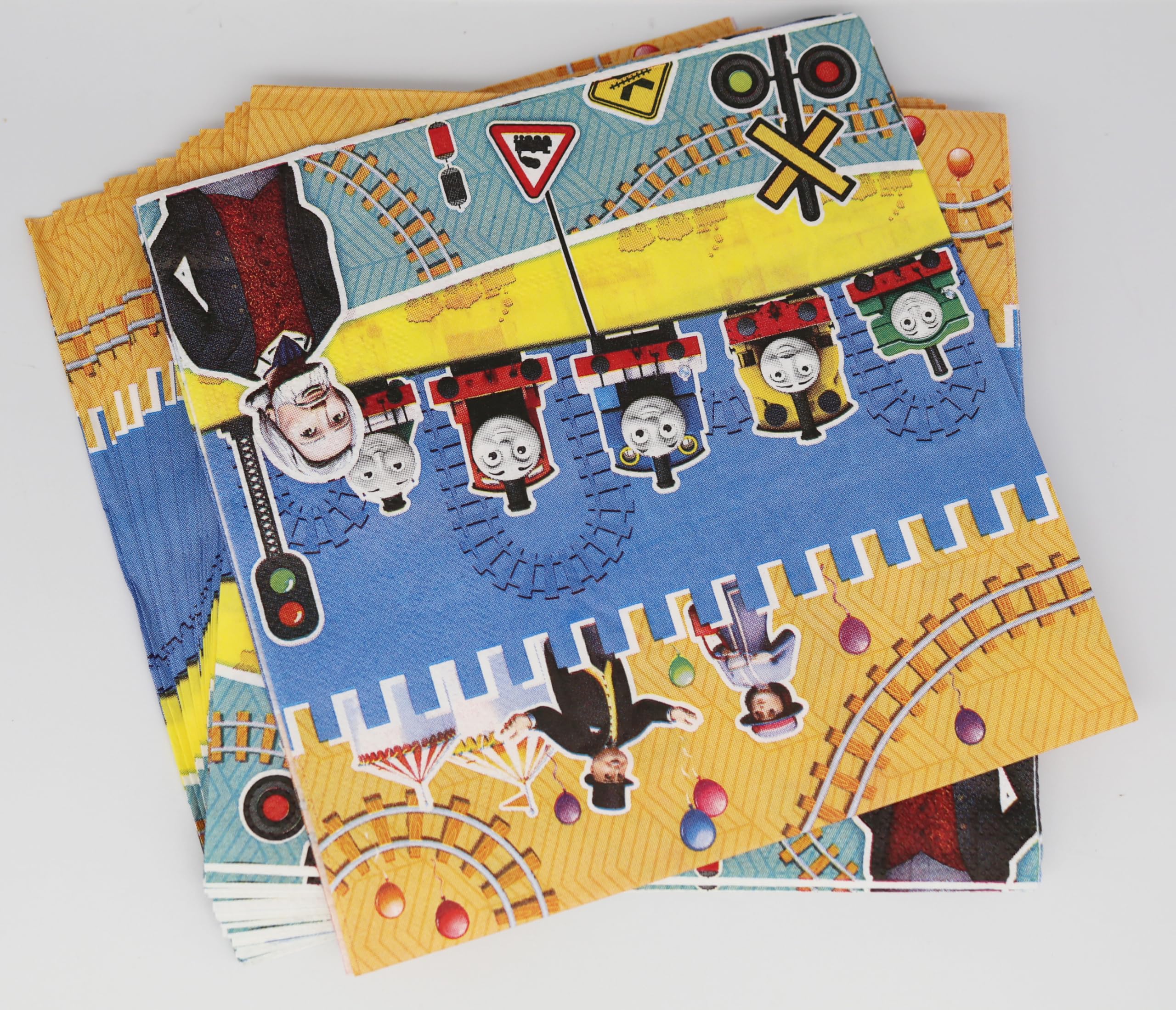 Set di 61 stoviglie Thomas per feste di compleanno per bambini, compresi piatti di carta, bicchieri, tovaglioli e tovaglie, adatte per 20 compleanni per bambini