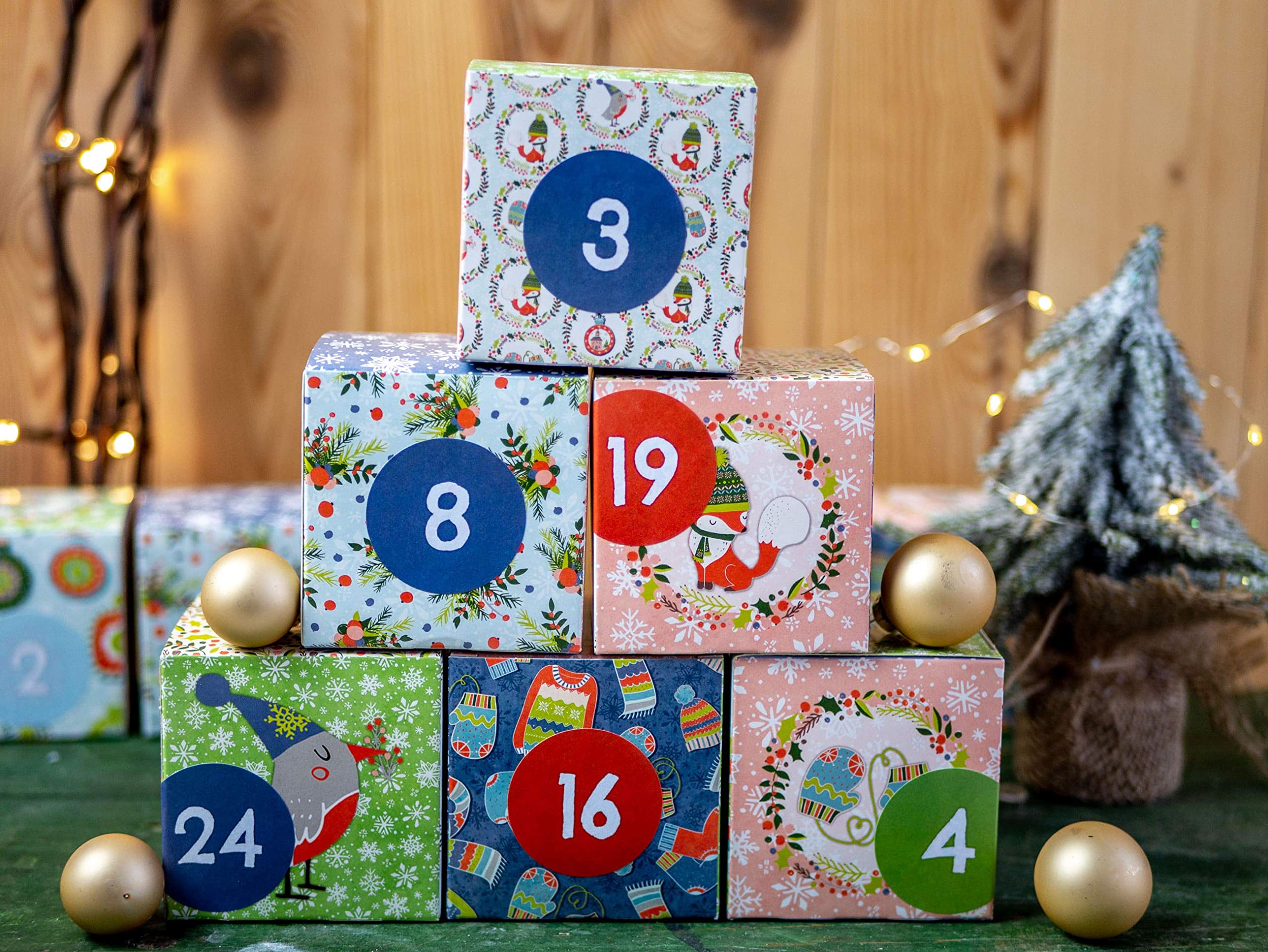 Set di scatole del calendario dell'Avvento fai da te - motivo Hygge - 24 scatole colorate da