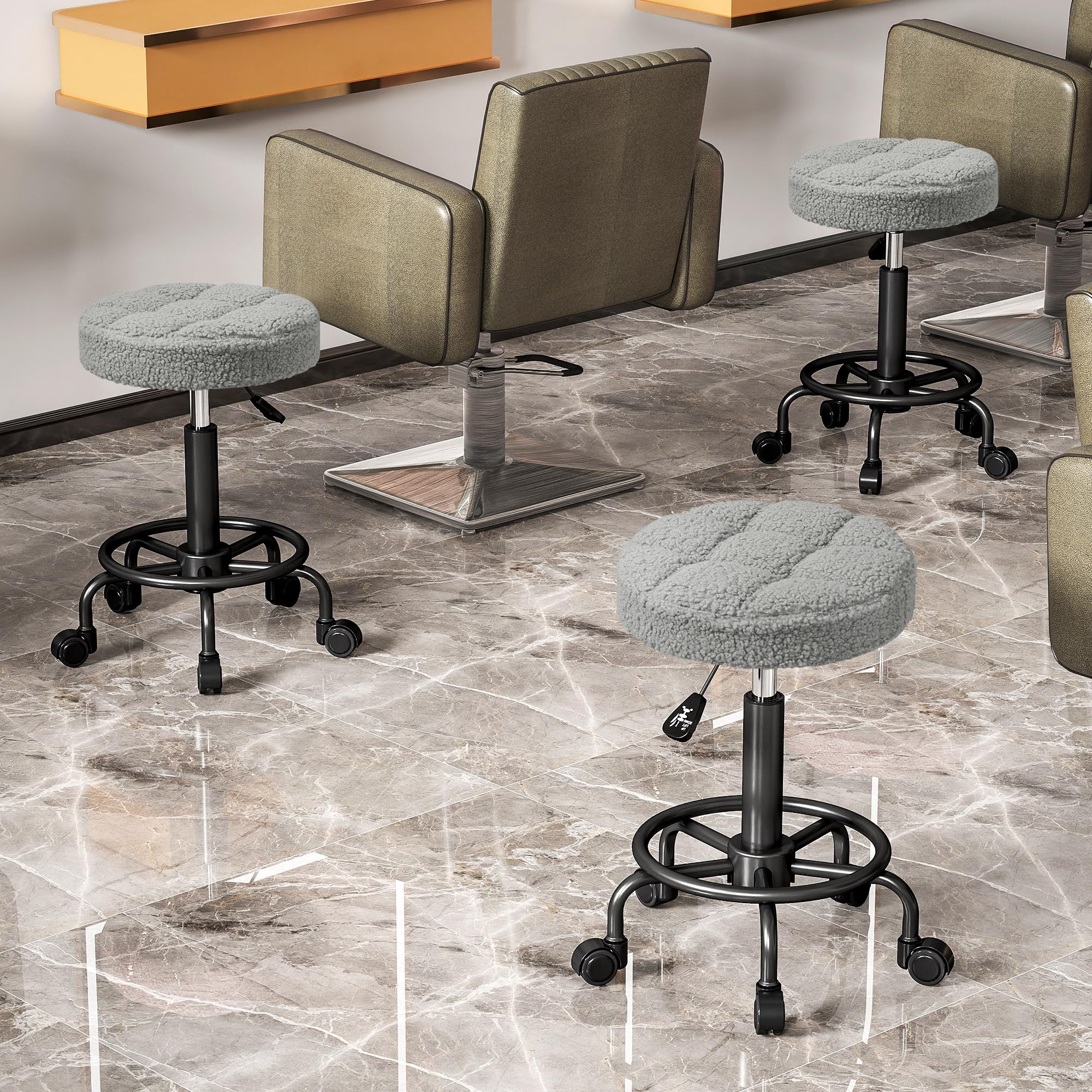 HOMCOM Sgabello rotondo girevole con ruote Altezza regolabile 50-66 cm Seduta imbottita in tessuto di pile per saloni officine Spa Massaggi Grigio