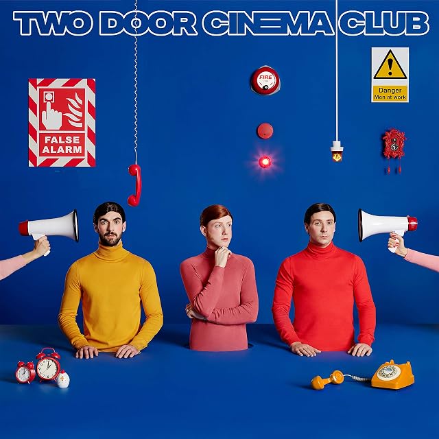 False Alarm por Two Door Cinema Club, capa do álbum