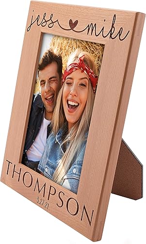 Vista 41 de GIFTBYGIFTY Marcos de fotos de amor personalizados para parejas con nombre, 4 x 6 pulgadas, regalos de San Valentín personalizados para él, ella