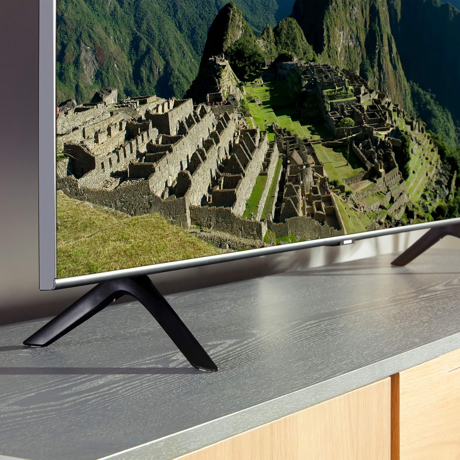 Smart TV Samsung da 55 Q60T QLED 4K Quantum HDR, con sistema operativo Tizen