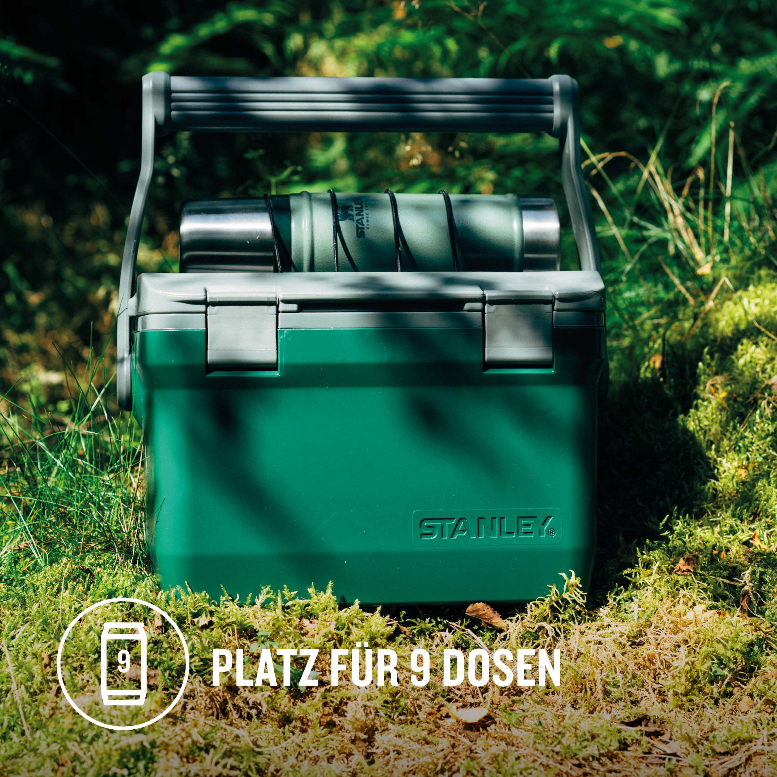 Stanley 1913 Adventure Outdoor Cooler 6,6 Liter Polar - Camping Kühlbox Klein - BPA-Frei - Deckel fungiert auch als Sitz - Robuste Isolierbox ohne Strom - Auslaufsicher