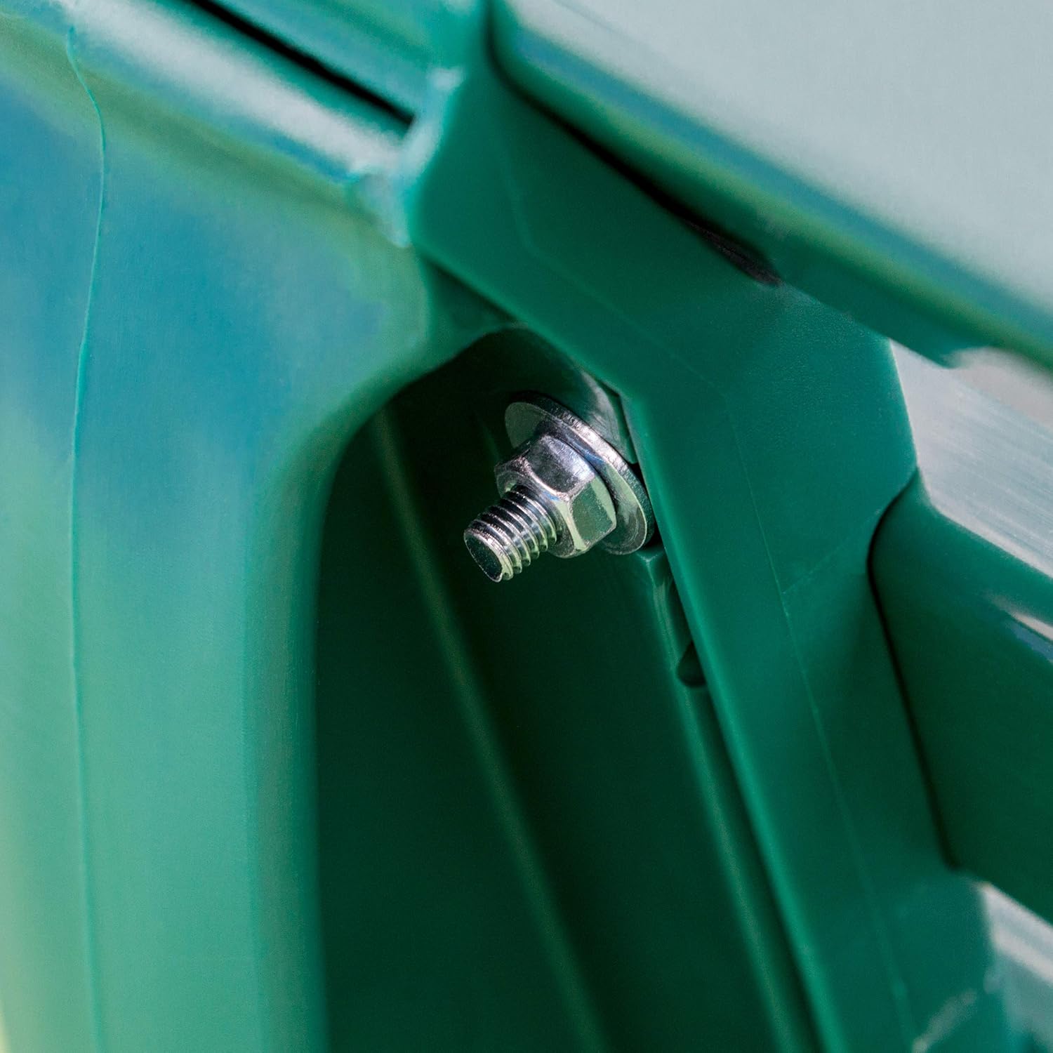 Vermont Plastic Tennis Court Benches - Three/Four-Seater Options - Green Or White Professional Benches | Pro Tennis Court Equipment - Perfect for Indoor & Outdoor Use : Sports & Outdoors