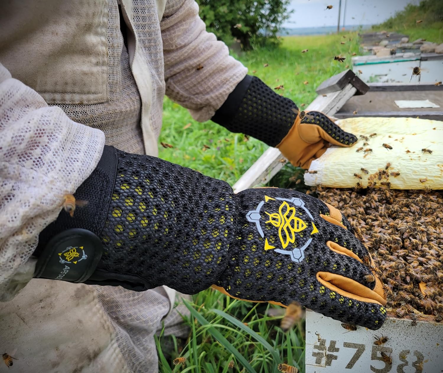Heavy Duty Beekeeping Gloves,Extended Cuff, 5mm Cowhide with Patented Ventilation Beekeeping Supplies