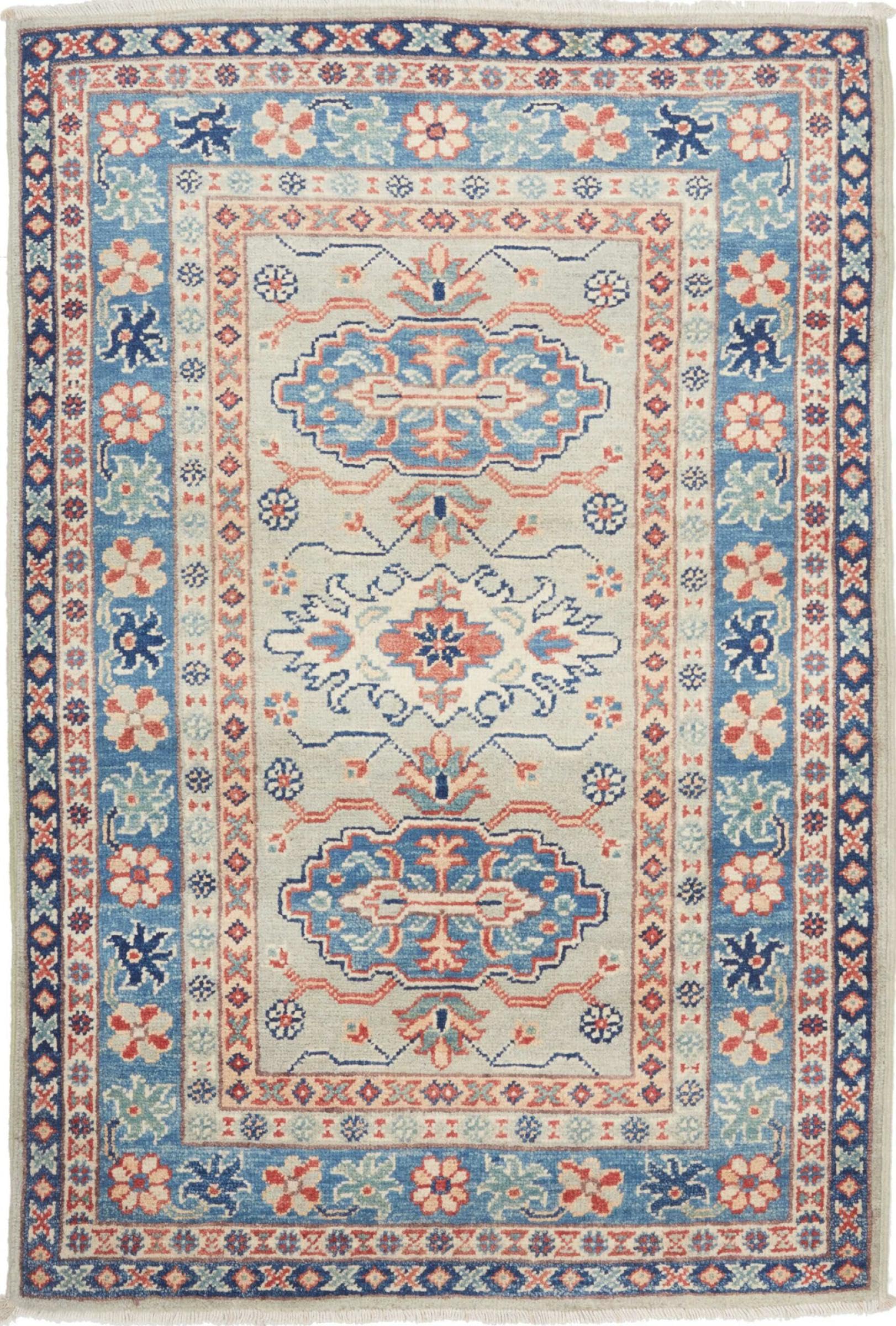 Tapis Kazak d'Orient en laine pour créer une ambiance chaleureuse
