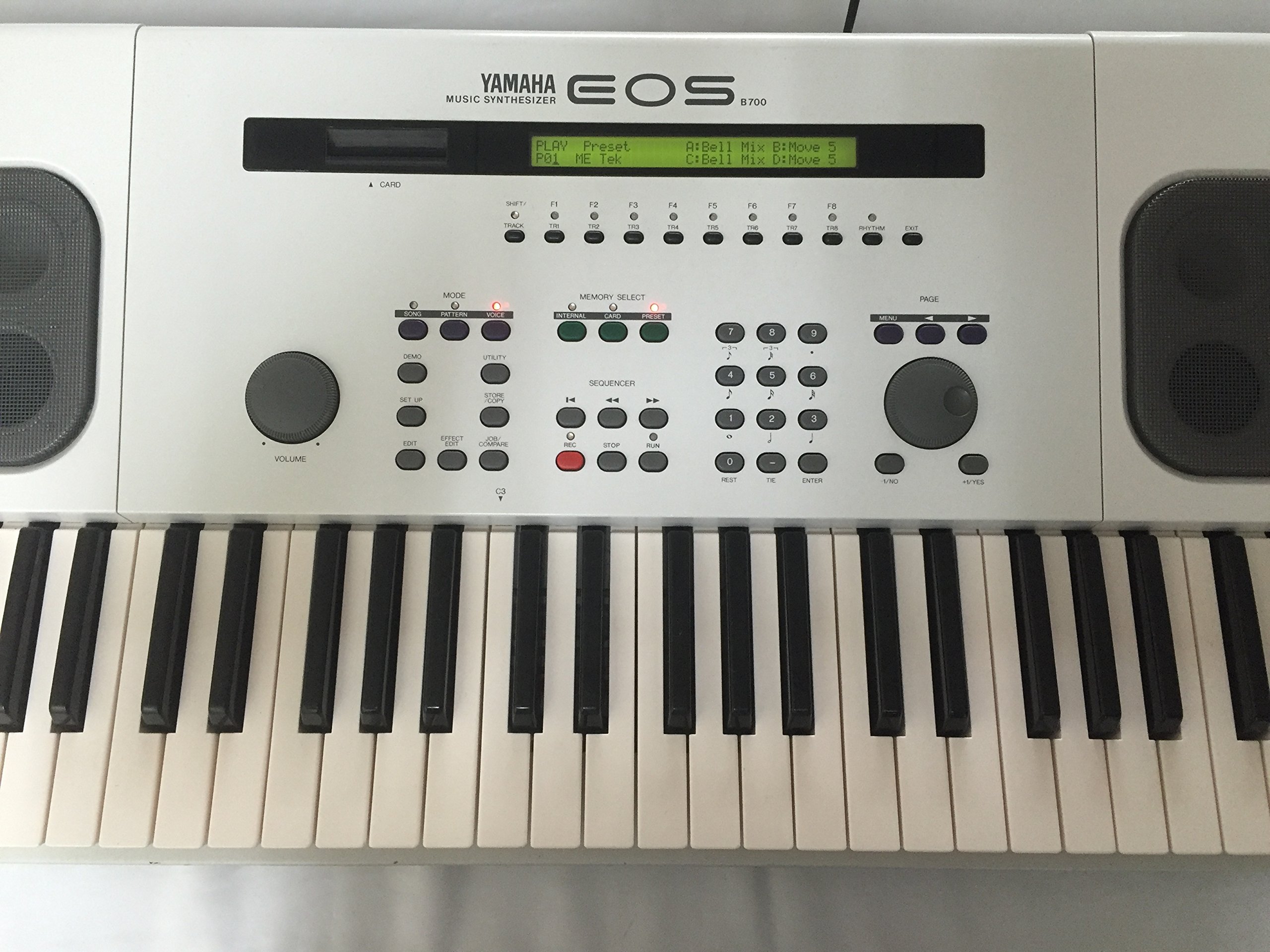 Amazon.co.jp: YAMAHA EOS B700 All-in-One Synth with Speaker 