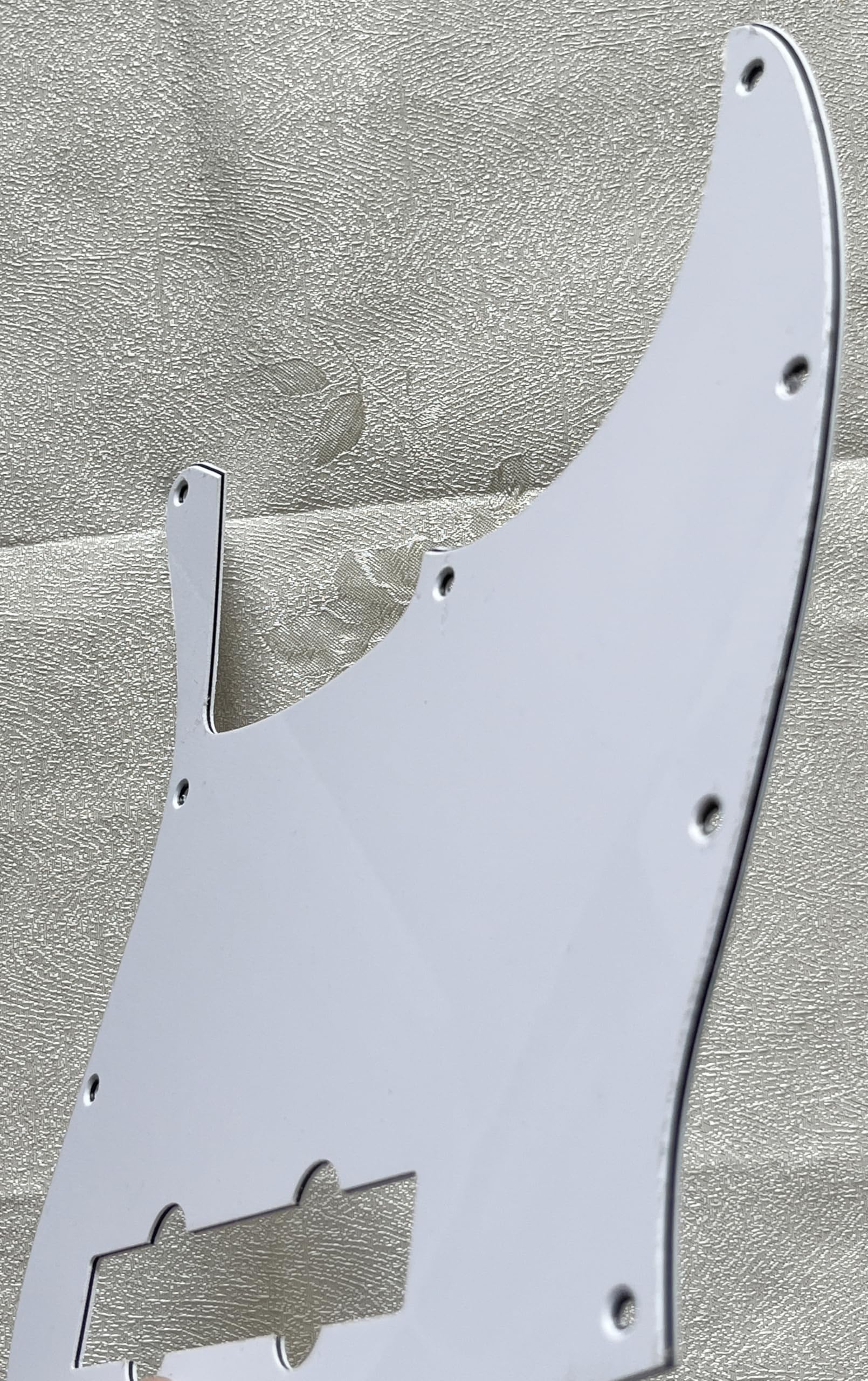 Amazon | フェンダージャズベースギター用ピックガード5弦JBスタイル