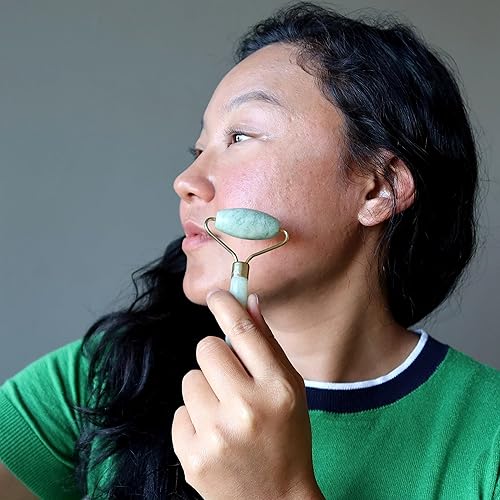 Miniatura 4 de Satin Crystals Varita Serpentina Rodillo Facial Cuidado de la Piel Verde Nuevo Jade 5.25-5.5 Pulgadas