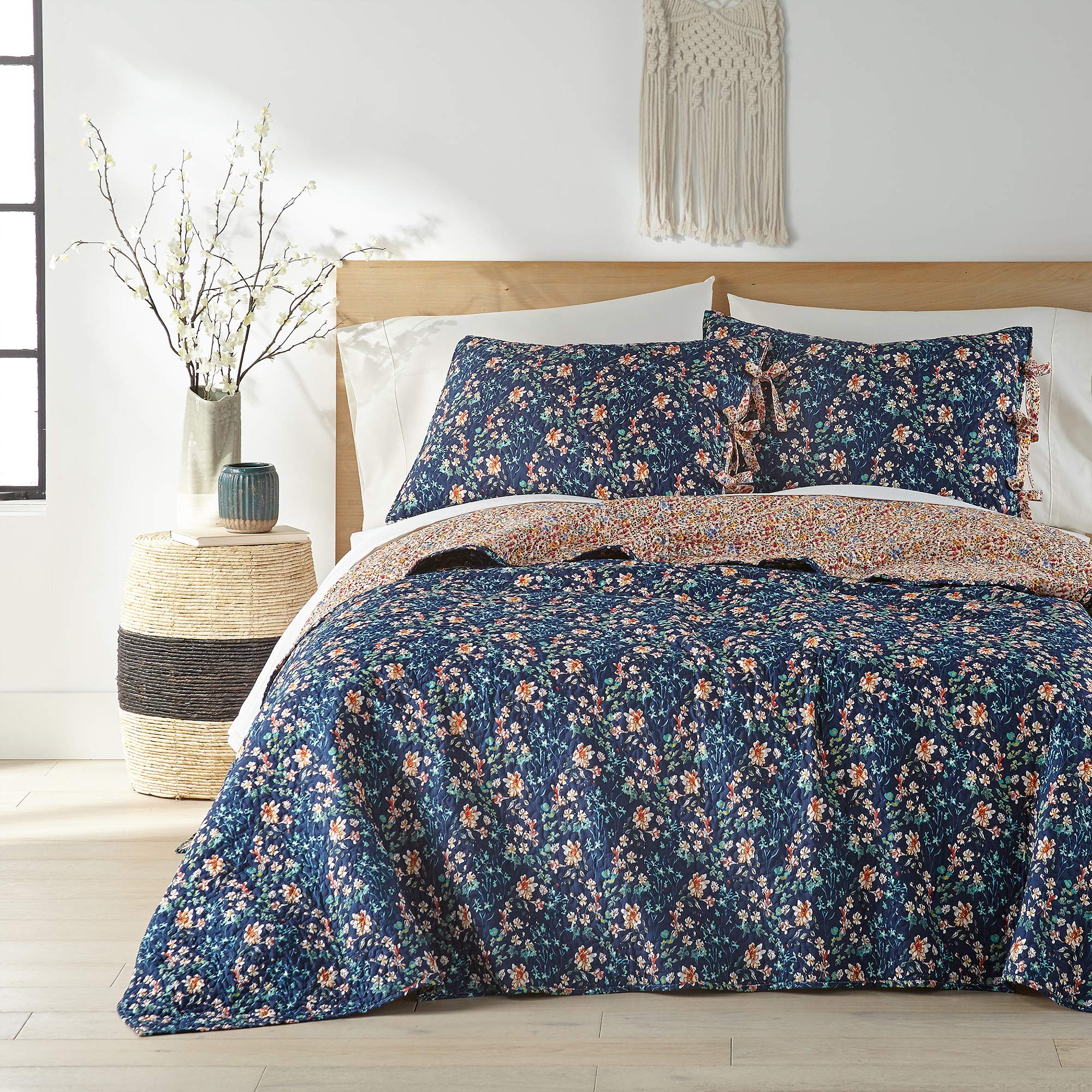 homthreads - Georgina Quilt Set - Full/Queen Quilt + Two Standard Pillow Shams - Floral - Multicolor Floral - Quilt Size (88x92in.) and Pillow Sham Size (26x20in.) - Reversible - Microfiber