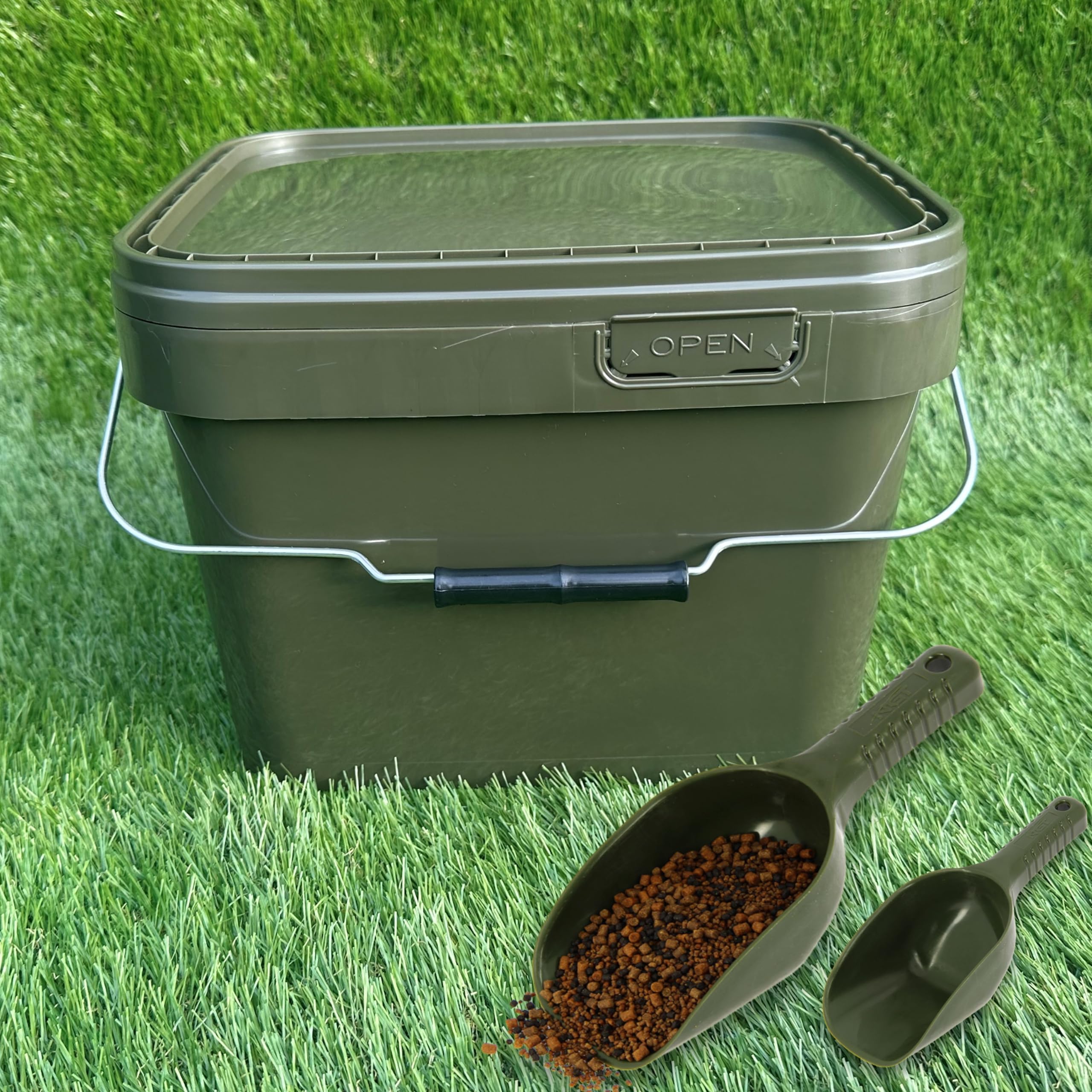 Lidsters Fishing Square Bucket 10L Litre Carp Fishing Buckets + NGT Bait Spoon