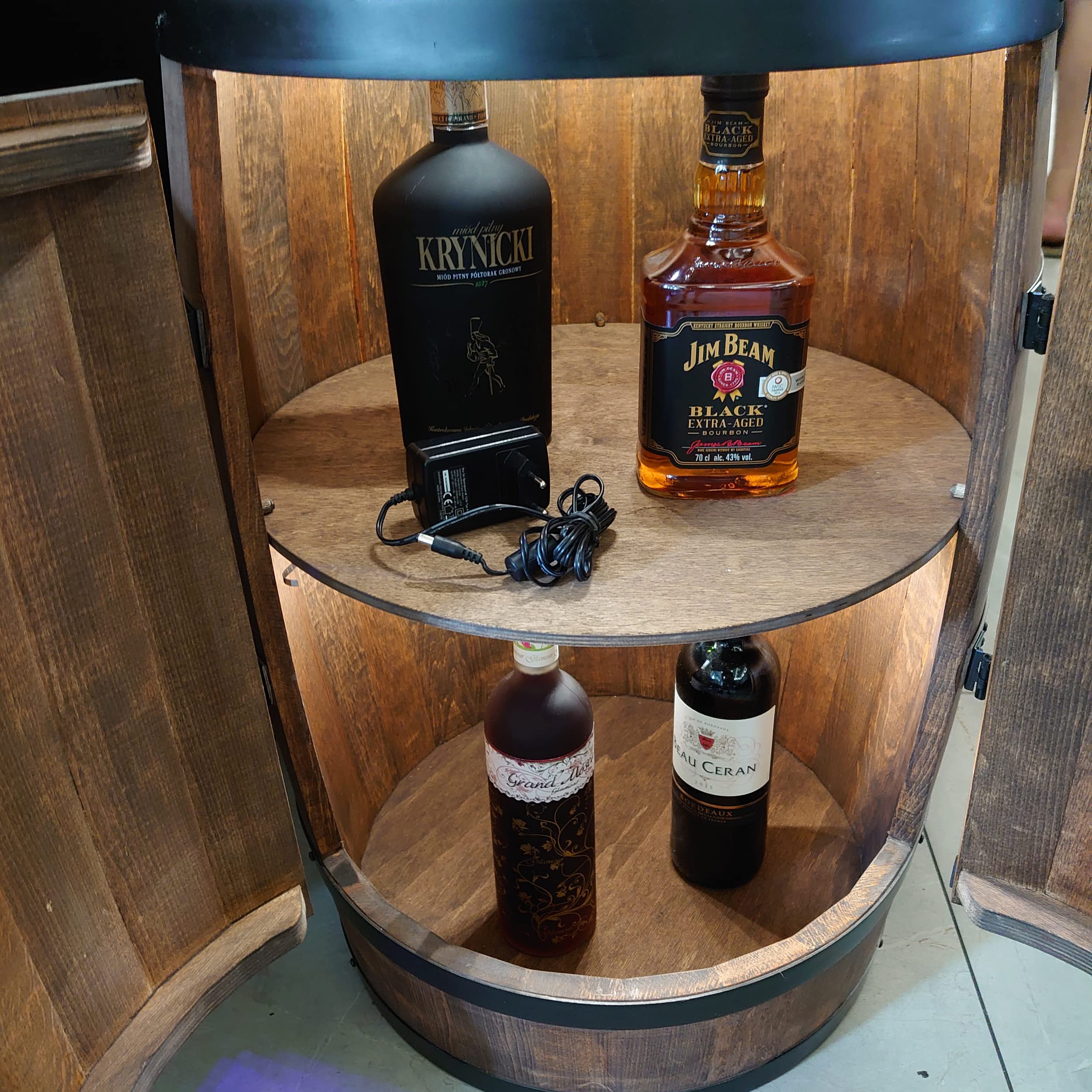 CREATIVE COOPER Casier à Vin en Bois Avec Porte LED - Armoire à Alcool - Étagère à Bouteilles - Minibar 80cm Wenge