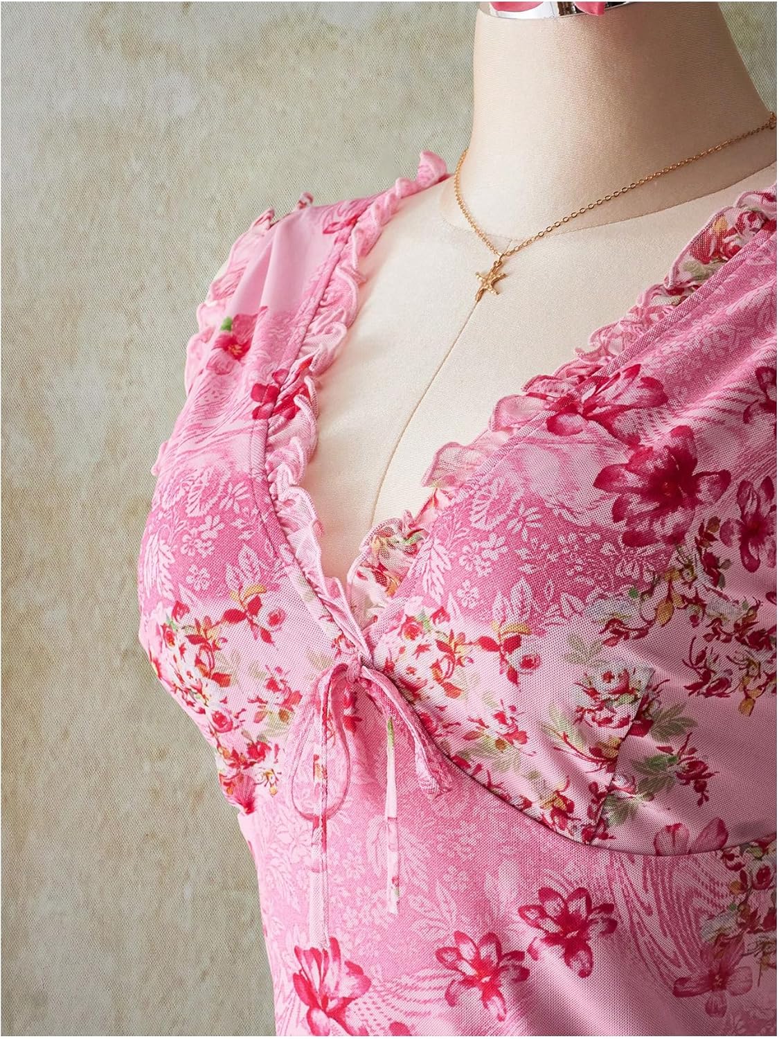 WDIRARA Women's Plus Size Floral Backless Tank Top V Neck Sleeveless Ruffle Tops - Image 6