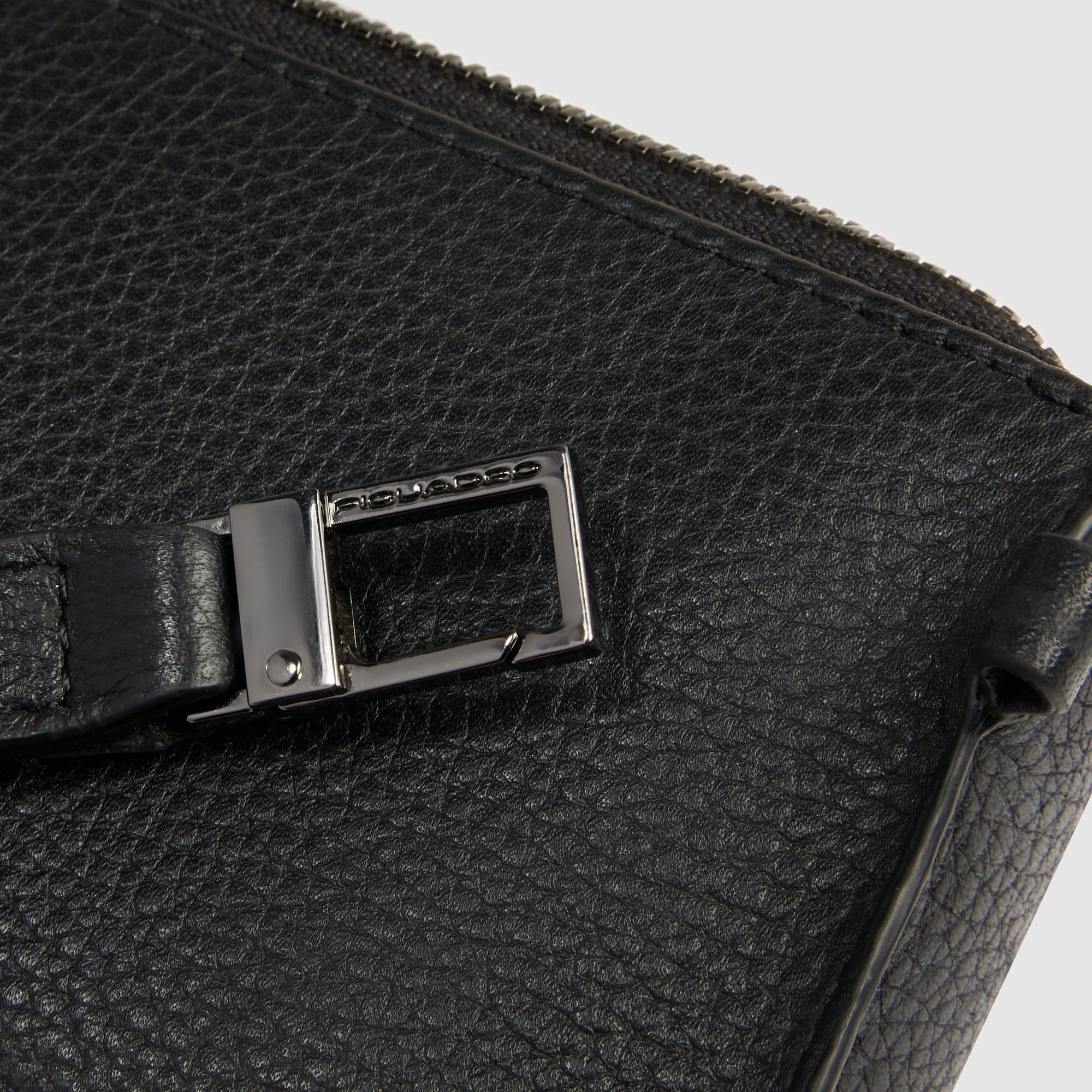 Pochette uomo in pelle portaocchiali