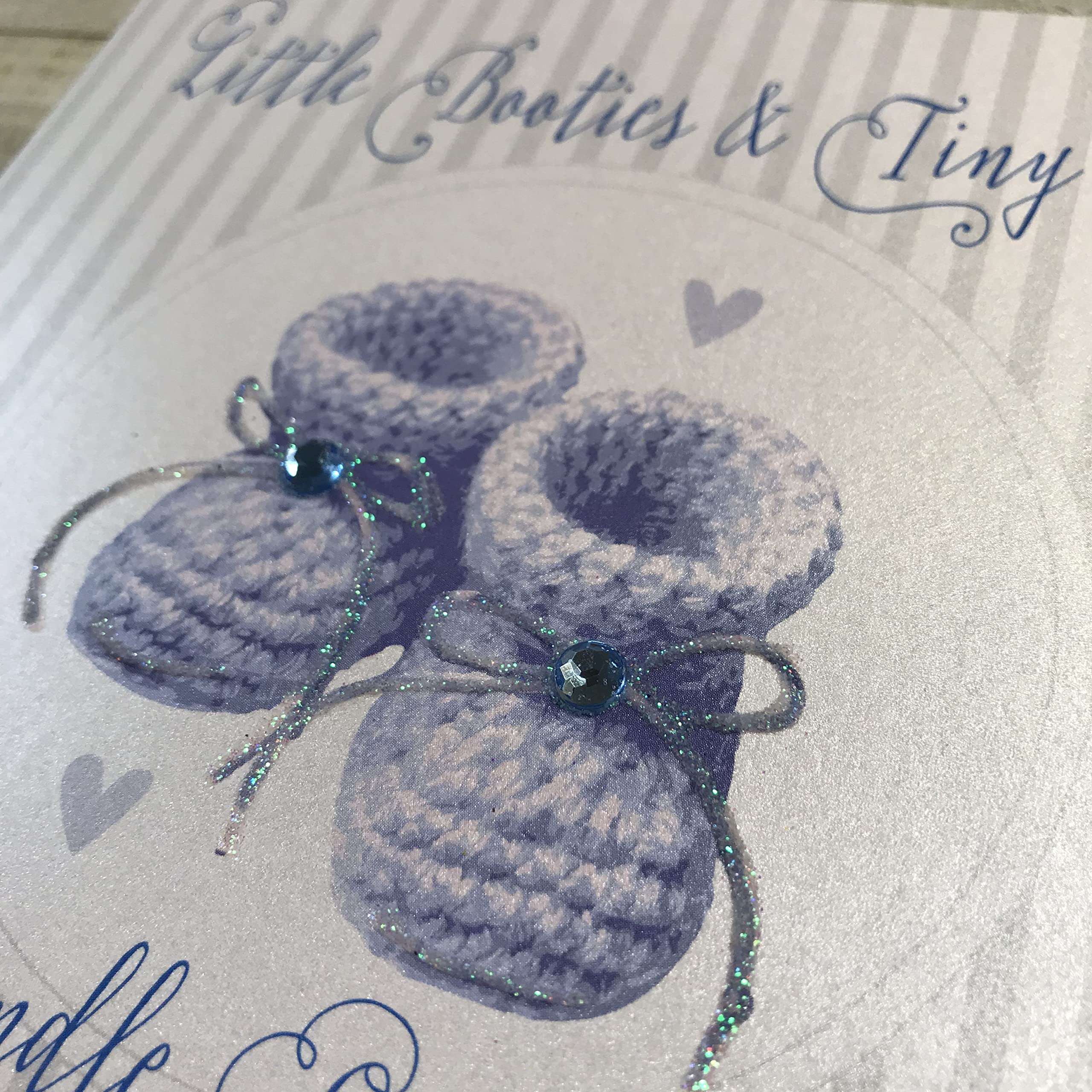 White Cotton Cards Małe botki i małe palce u stóp pakiet radości gratulacje, ręcznie robiona nowa karta dla małego chłopca (niebieskie botki)