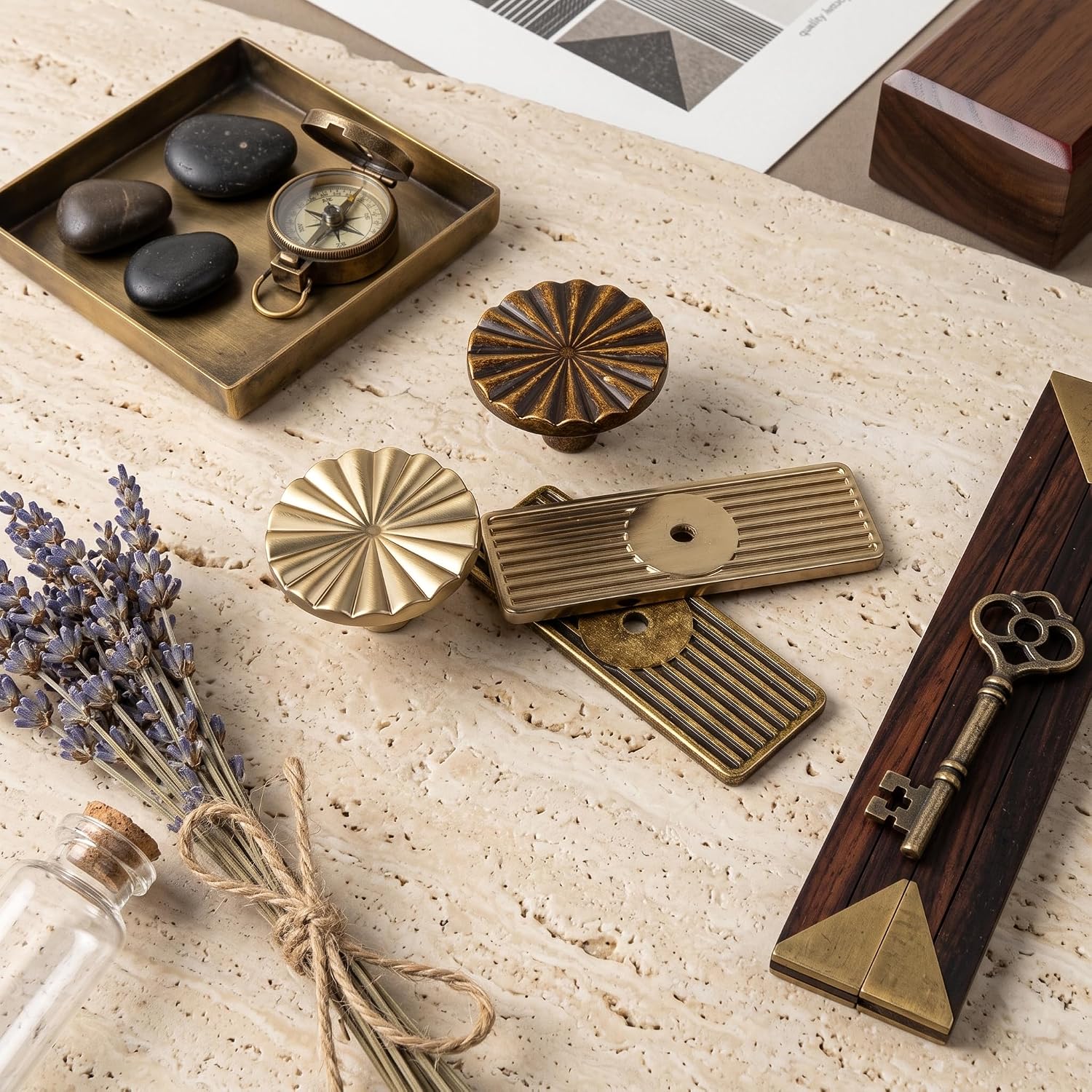Goo-Ki Scalloped Zinc Alloy Knobs with Backplate, Antique Brass, 6 Pack image 4