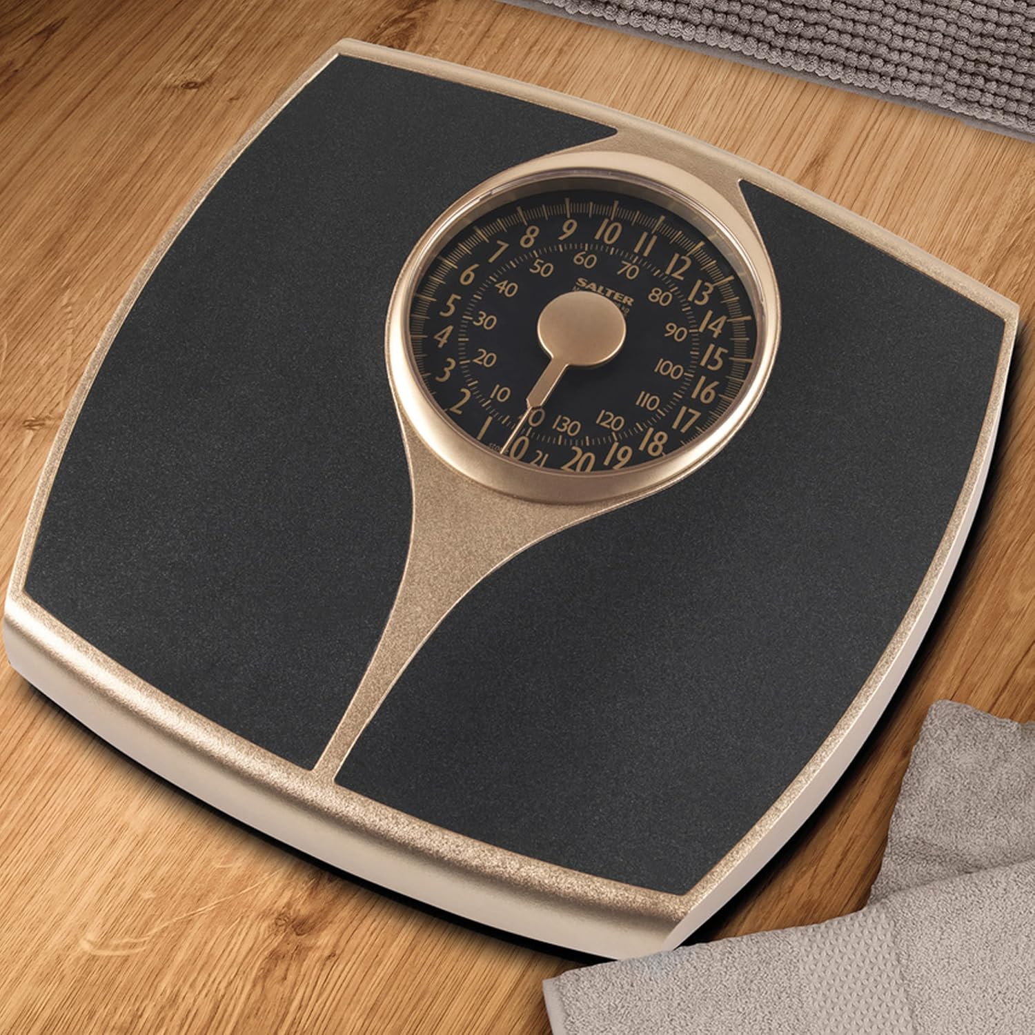 Salter 148 GFEU16 Speedo Dial Mechanical Bathroom Scale, Oversized Dial for Easy Reading & Easy Use, Large Platform Scales For Body Weight, 136KG Capacity, No Batteries Required, Imperial/Metric, Gold