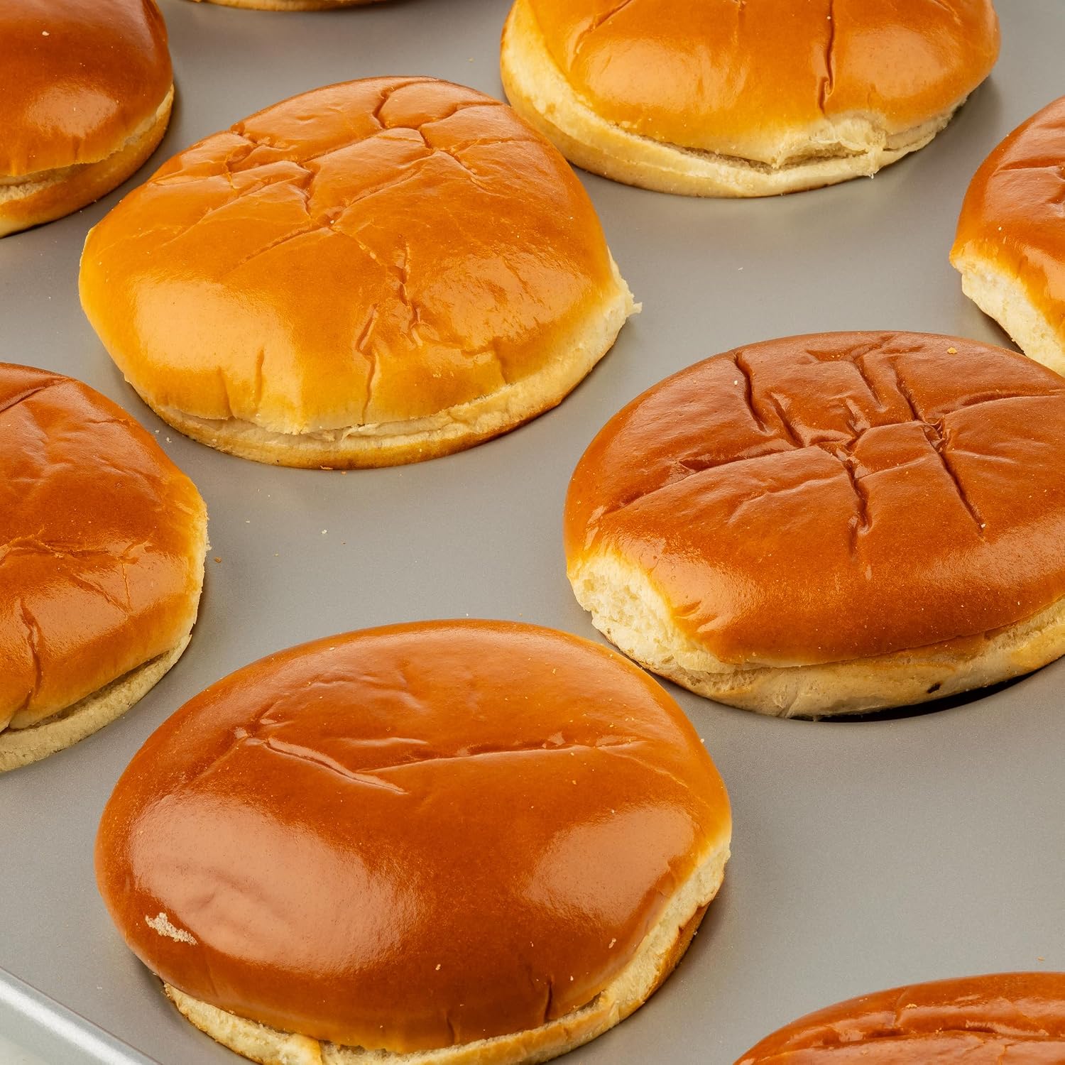 TableCraft Hamburger Bun Pan, 15 Molds, Aluminized Steel, Nonstick