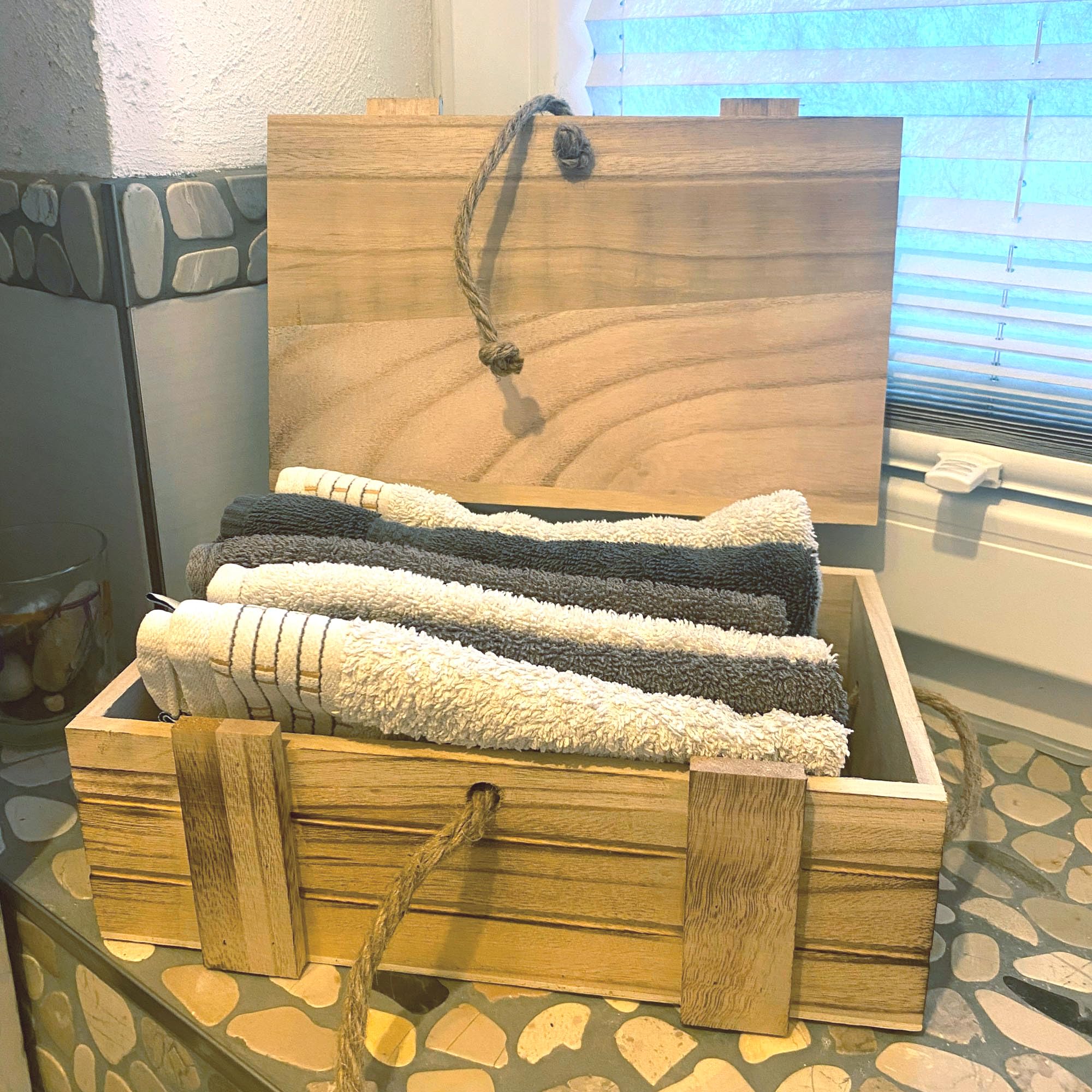 UNUS Set di 2 cassette di legno con coperchio, scrigni del tesoro, forziere, legno marrone, bauli, confezione regalo