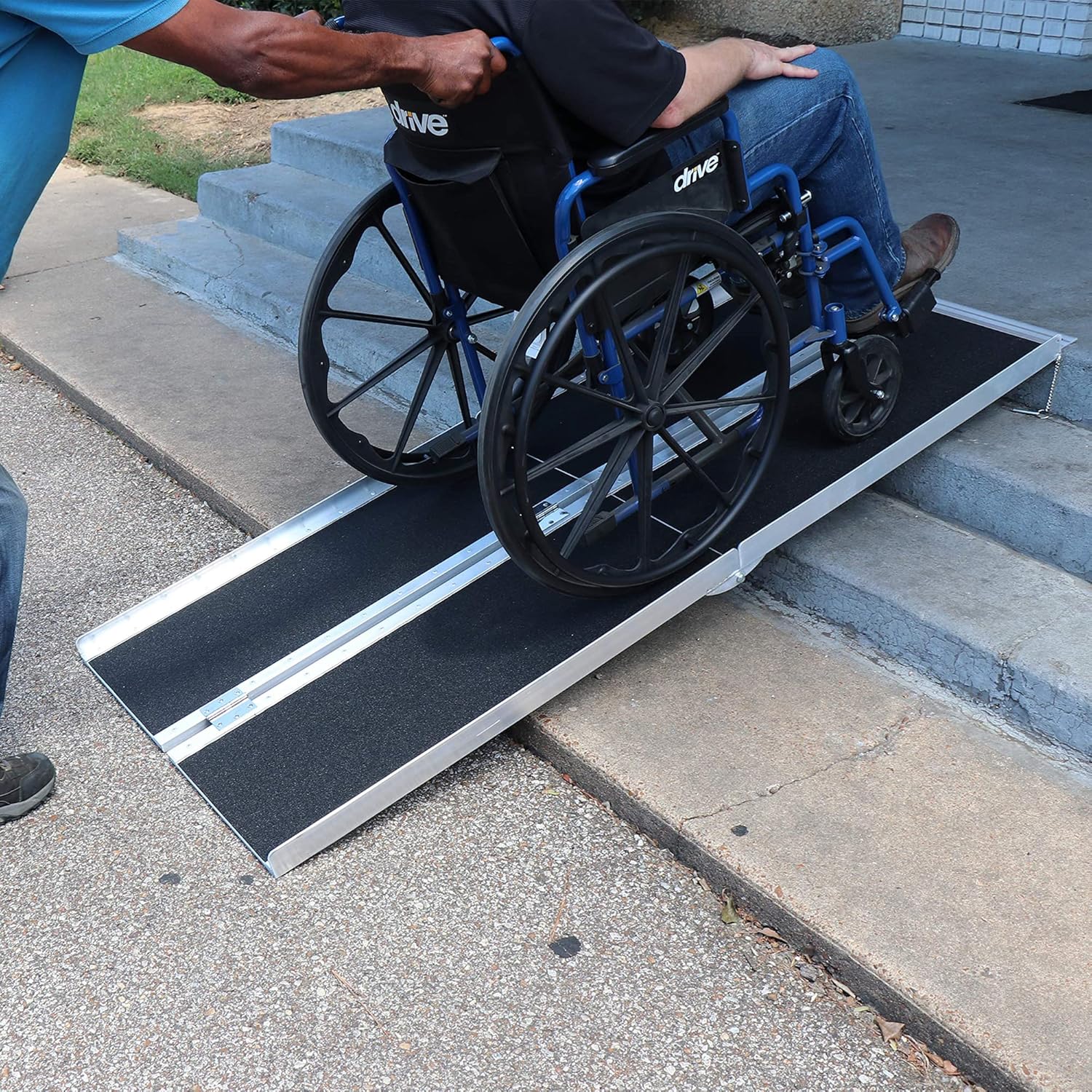 HABUTWAY 6FT Wheelchair Ramp Folding Aluminum Portable Non-Slip Ramps Holds Up to 800 lbs Utility Mobility Access Threshold Ramp Suitcase with Applied Slip-Resistant Surface -